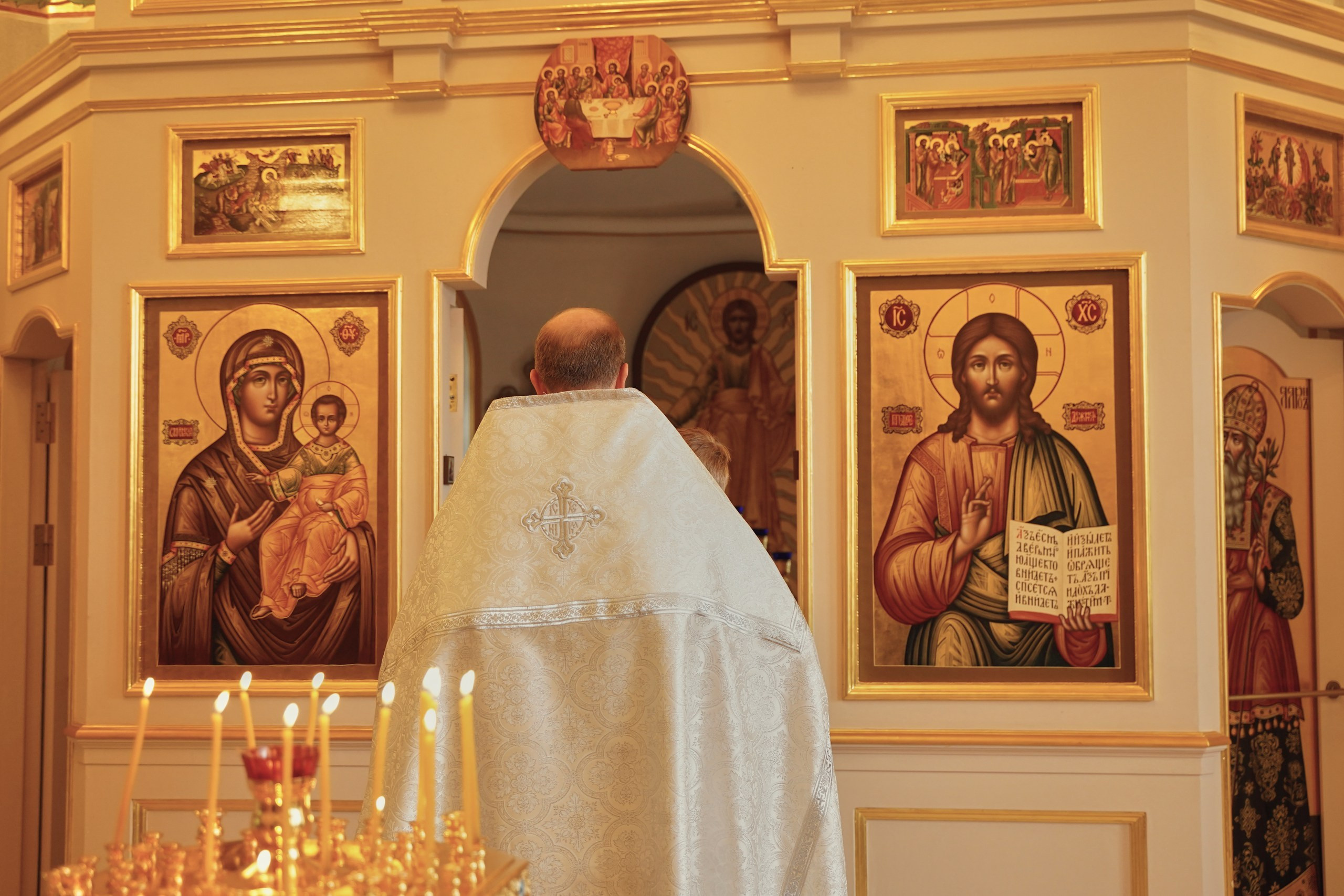 Храм Рождества Пресвятой Богородицы в Крылатском. Портретный фотограф в Москве Елена Капралова