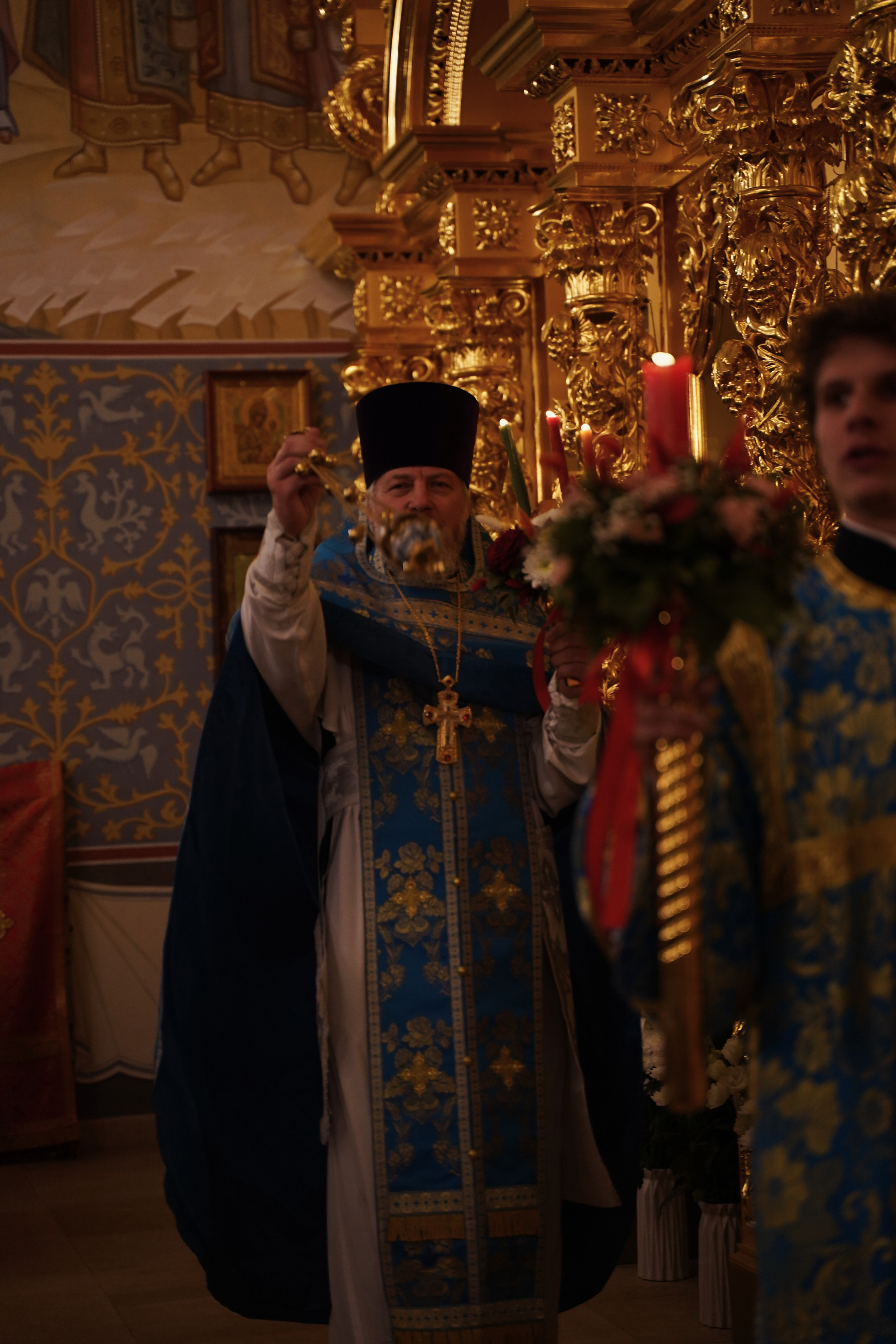 Храм Смоленской иконы Божией Матери. Пасхальное богослужение. Портретный фотограф в Москве Елена Капралова