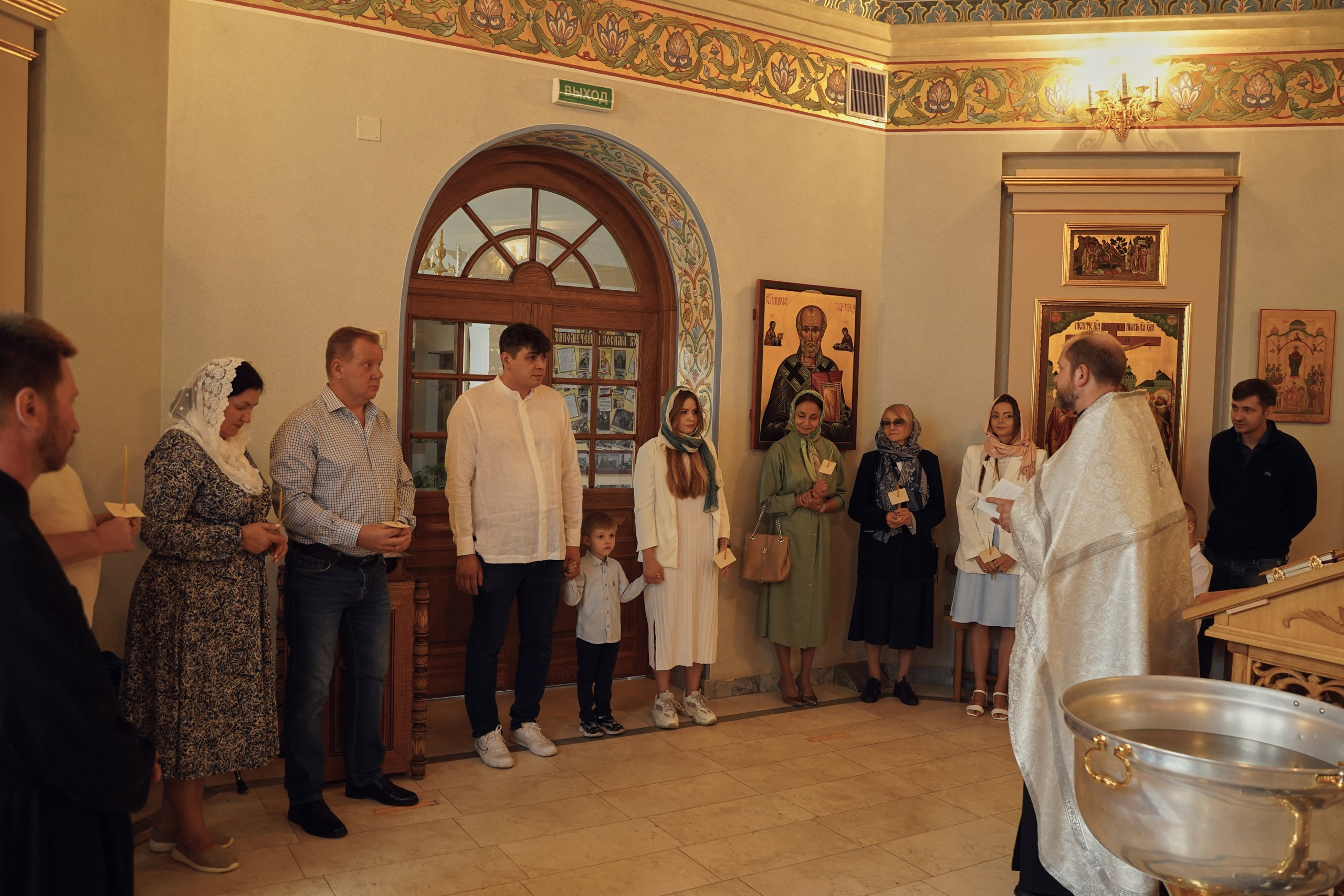 Храм Рождества Пресвятой Богородицы в Крылатском. Портретный фотограф в Москве Елена Капралова