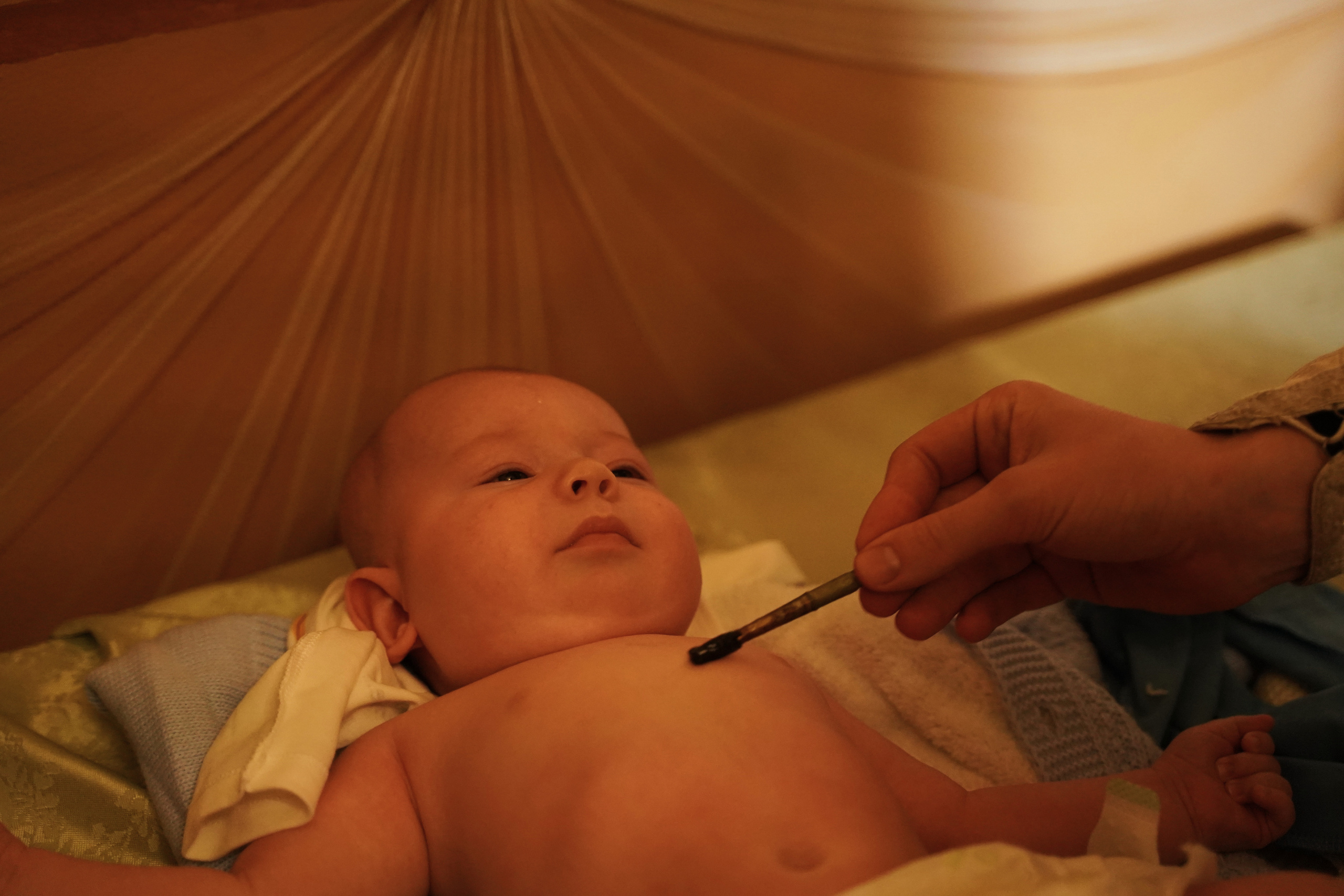 Храм Успения Пресвятой Богородицы в Гончарах.Крещение ребенка.Крестины. Портретный фотограф в Москве Елена Капралова