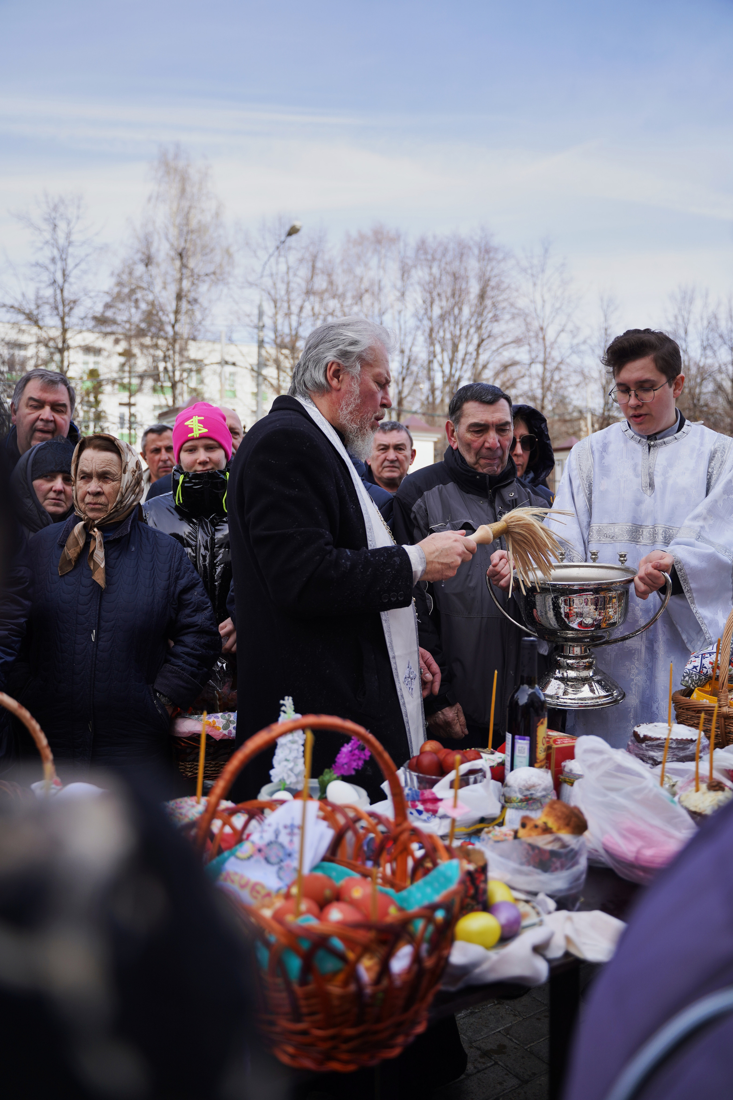 Храм Смоленской иконы Божией Матери. Освящение куличей, пасох и яиц. Портретный фотограф в Москве Елена Капралова