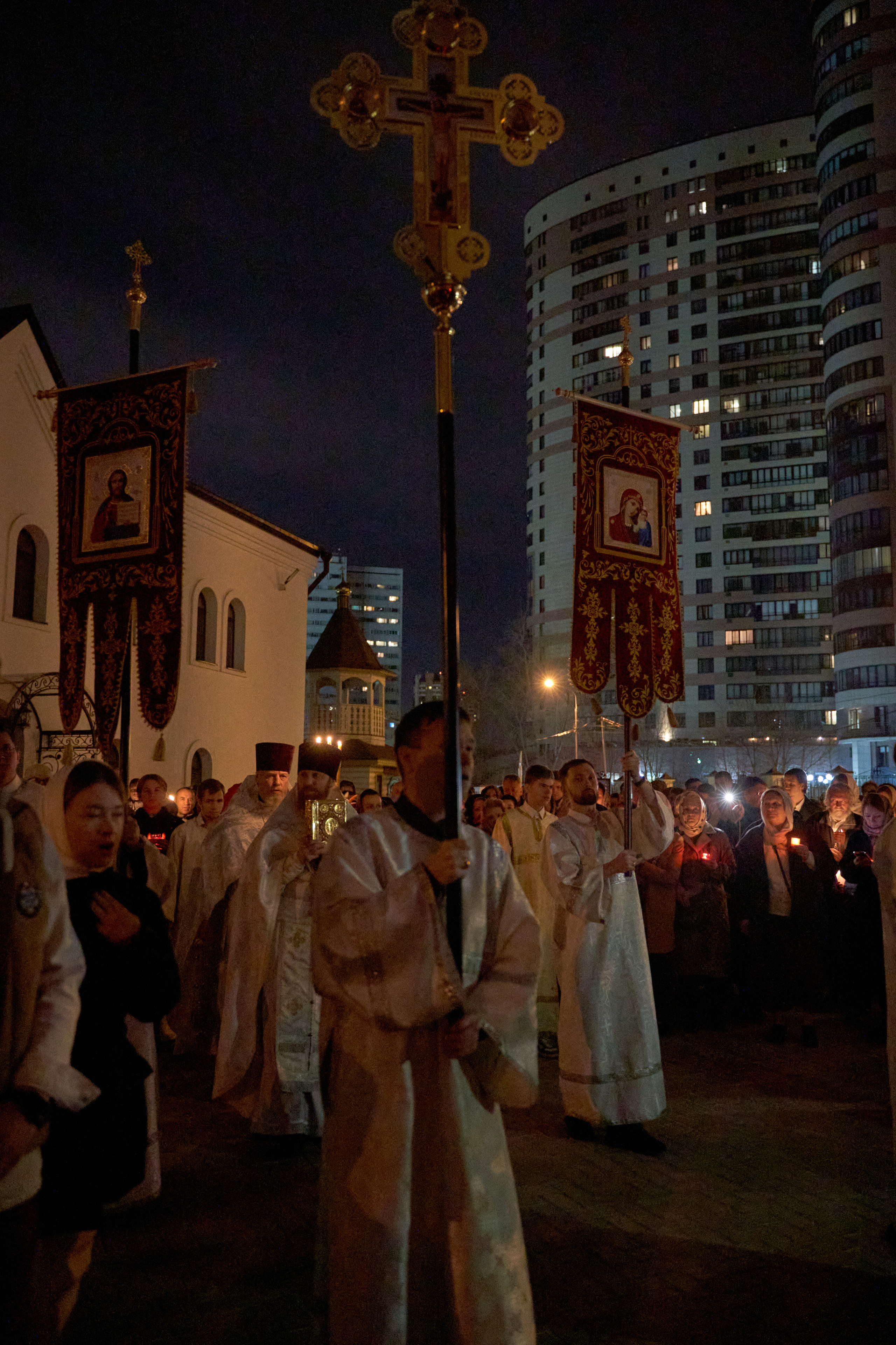 Храм Смоленской иконы Божией Матери. Пасхальное богослужение. Портретный фотограф в Москве Елена Капралова