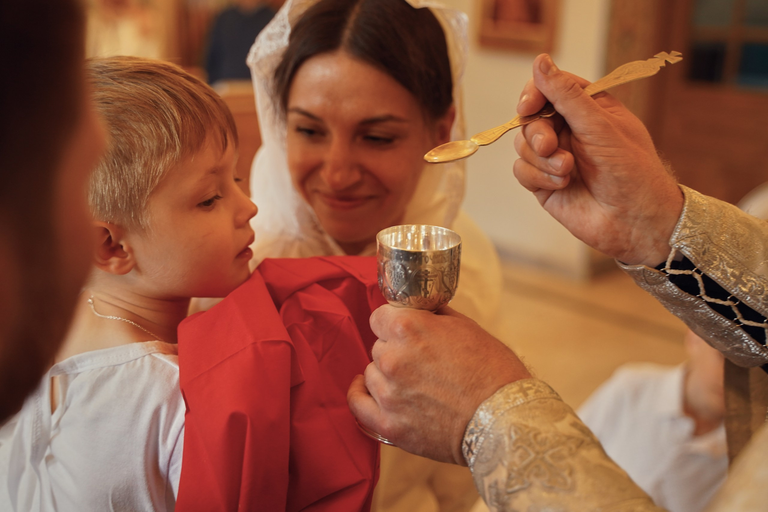 Храм Рождества Пресвятой Богородицы в Крылатском. Портретный фотограф в Москве Елена Капралова