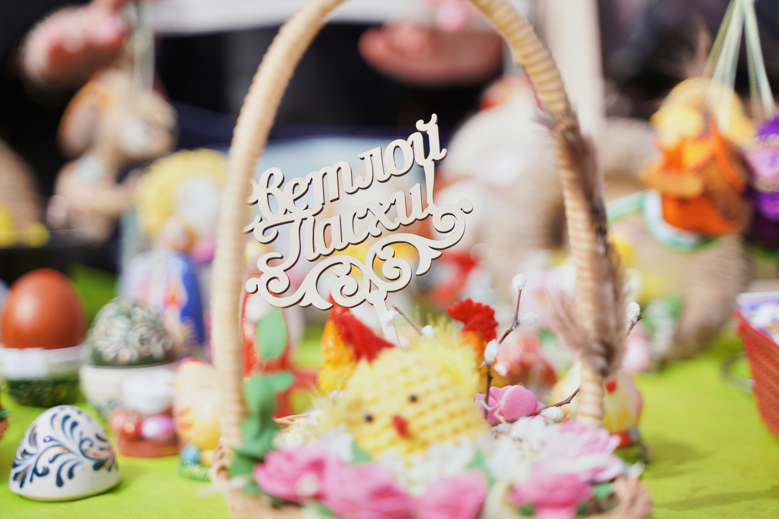 Храм Смоленской иконы Божией Матери. Освящение куличей, пасох и яиц. Портретный фотограф в Москве Елена Капралова