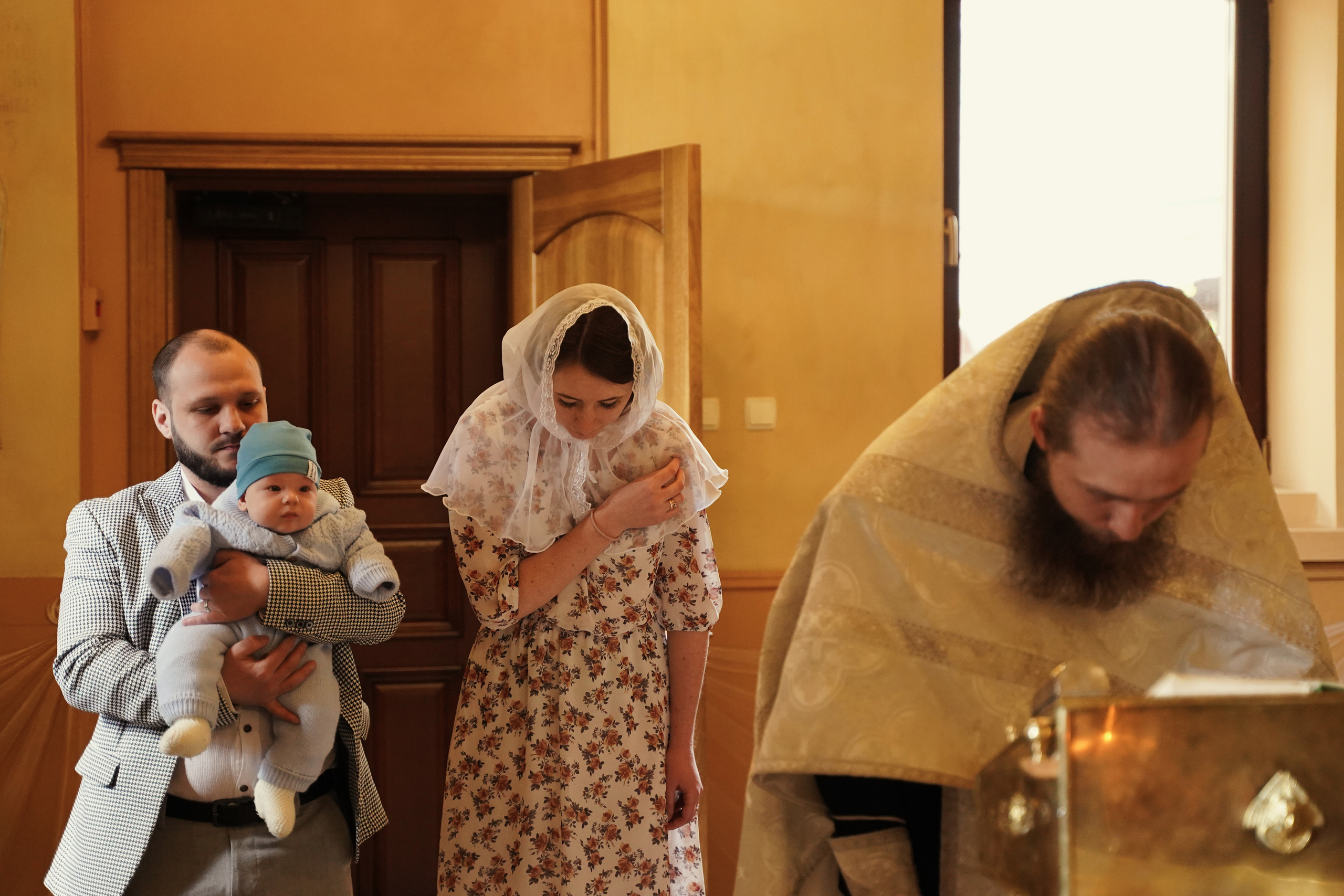 Храм Успения Пресвятой Богородицы в Гончарах.Крещение ребенка.Крестины. Портретный фотограф в Москве Елена Капралова