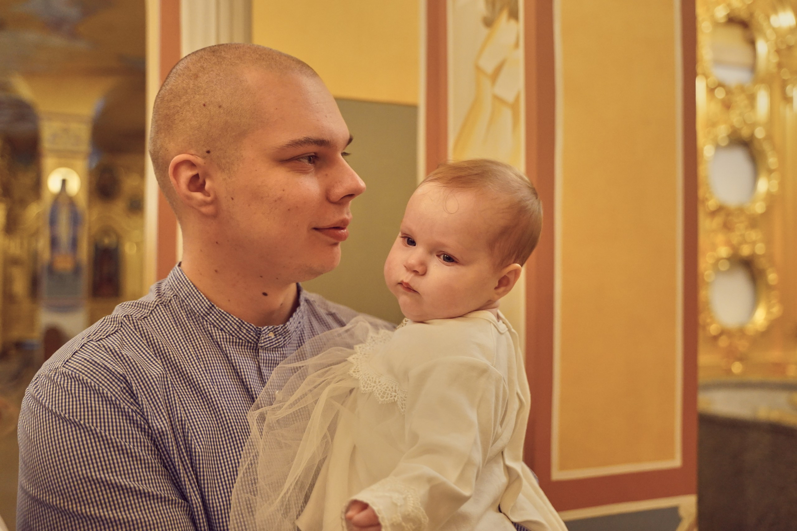 Храм Смоленской иконы Божией Матери. Фотосъемка крещения. Крестины. Портретный фотограф в Москве Елена Капралова