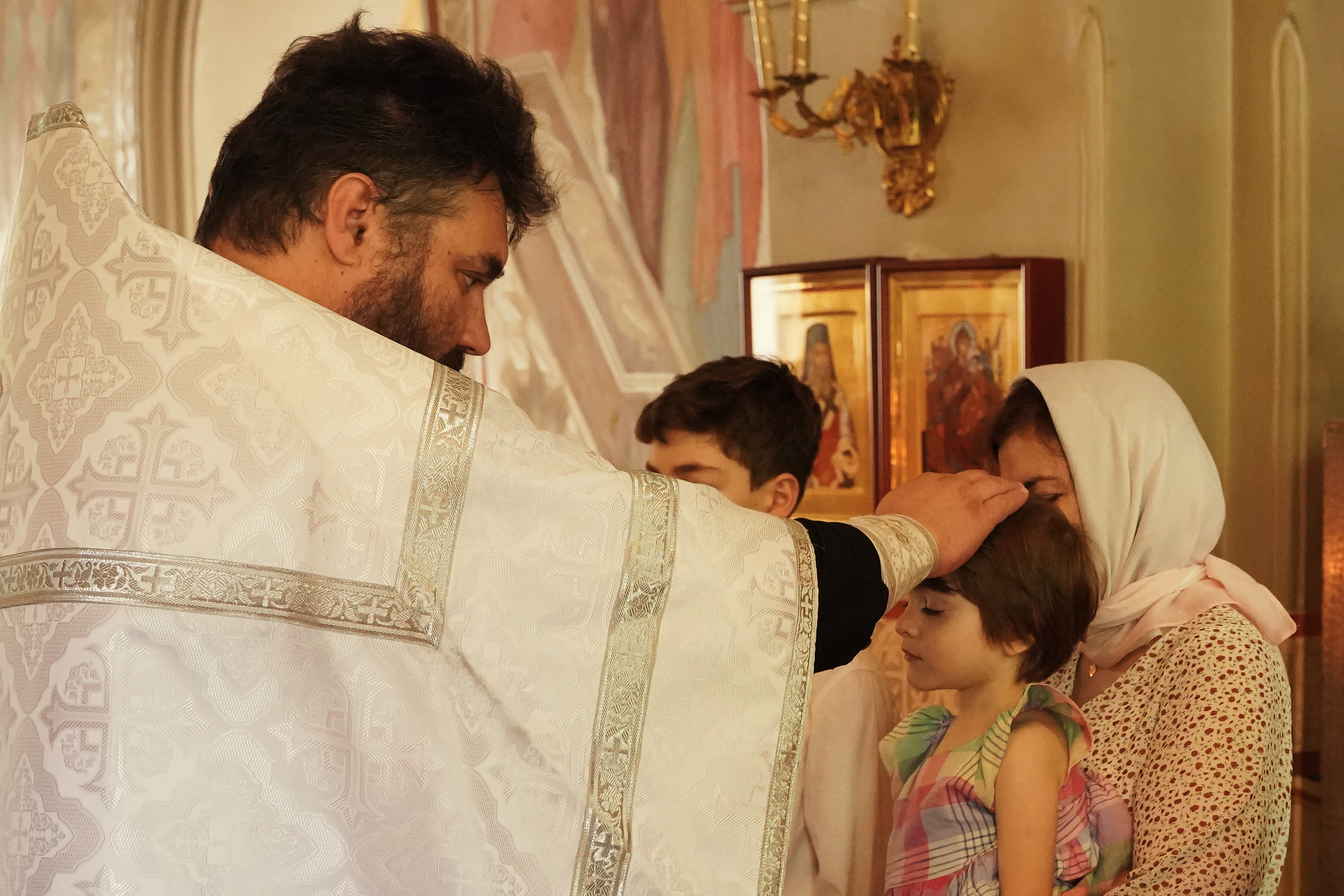 Церковь Покрова Пресвятой Богородицы в Покровском-Глебове-Стрешневе. Портретный фотограф в Москве Елена Капралова