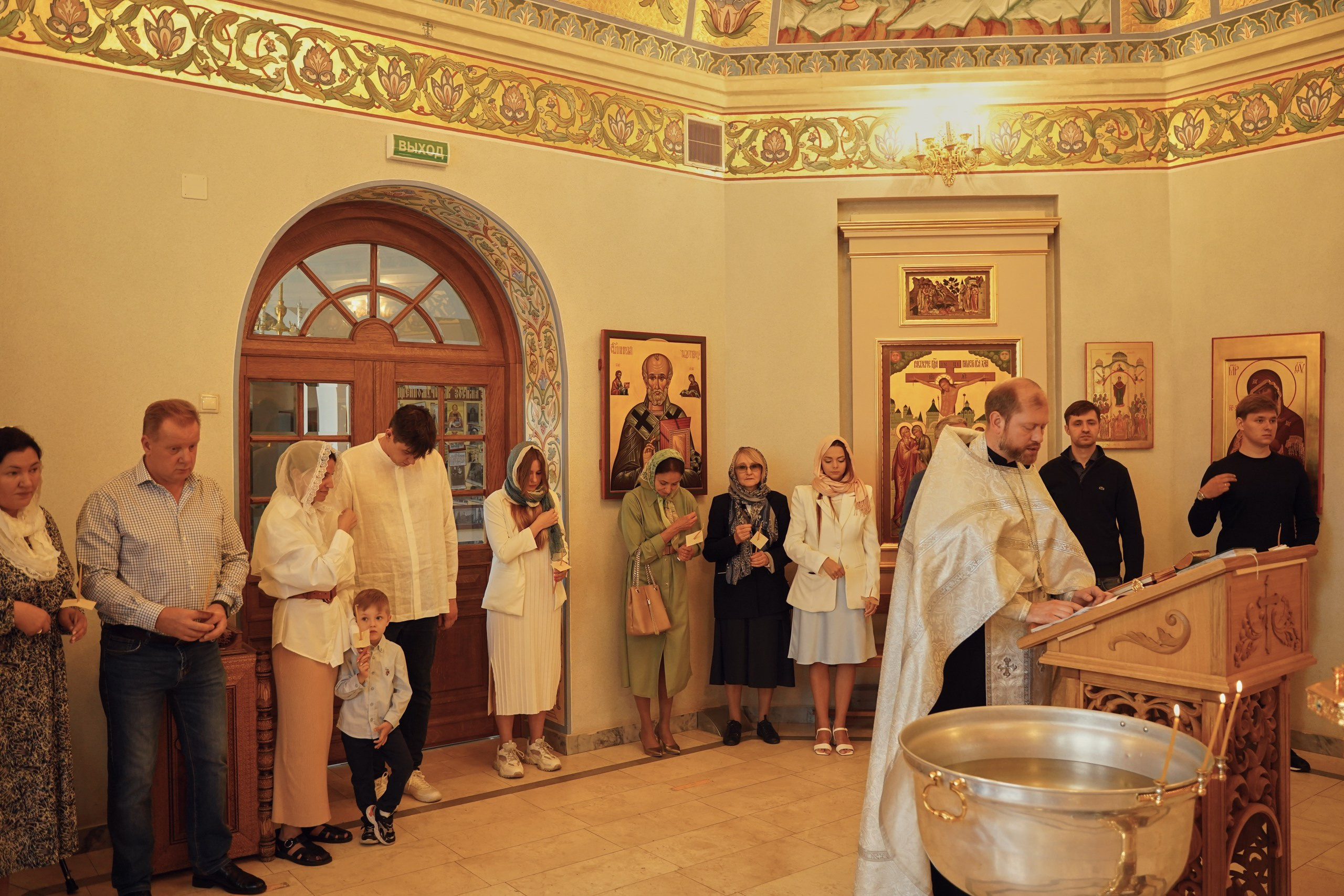 Храм Рождества Пресвятой Богородицы в Крылатском. Портретный фотограф в Москве Елена Капралова