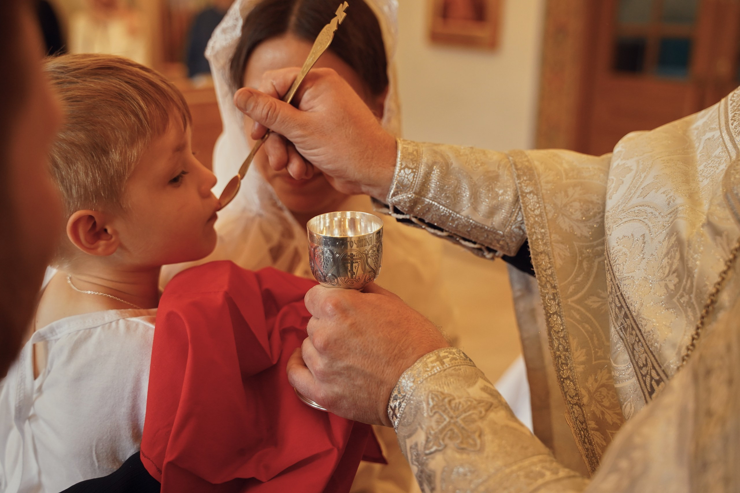Храм Рождества Пресвятой Богородицы в Крылатском. Портретный фотограф в Москве Елена Капралова
