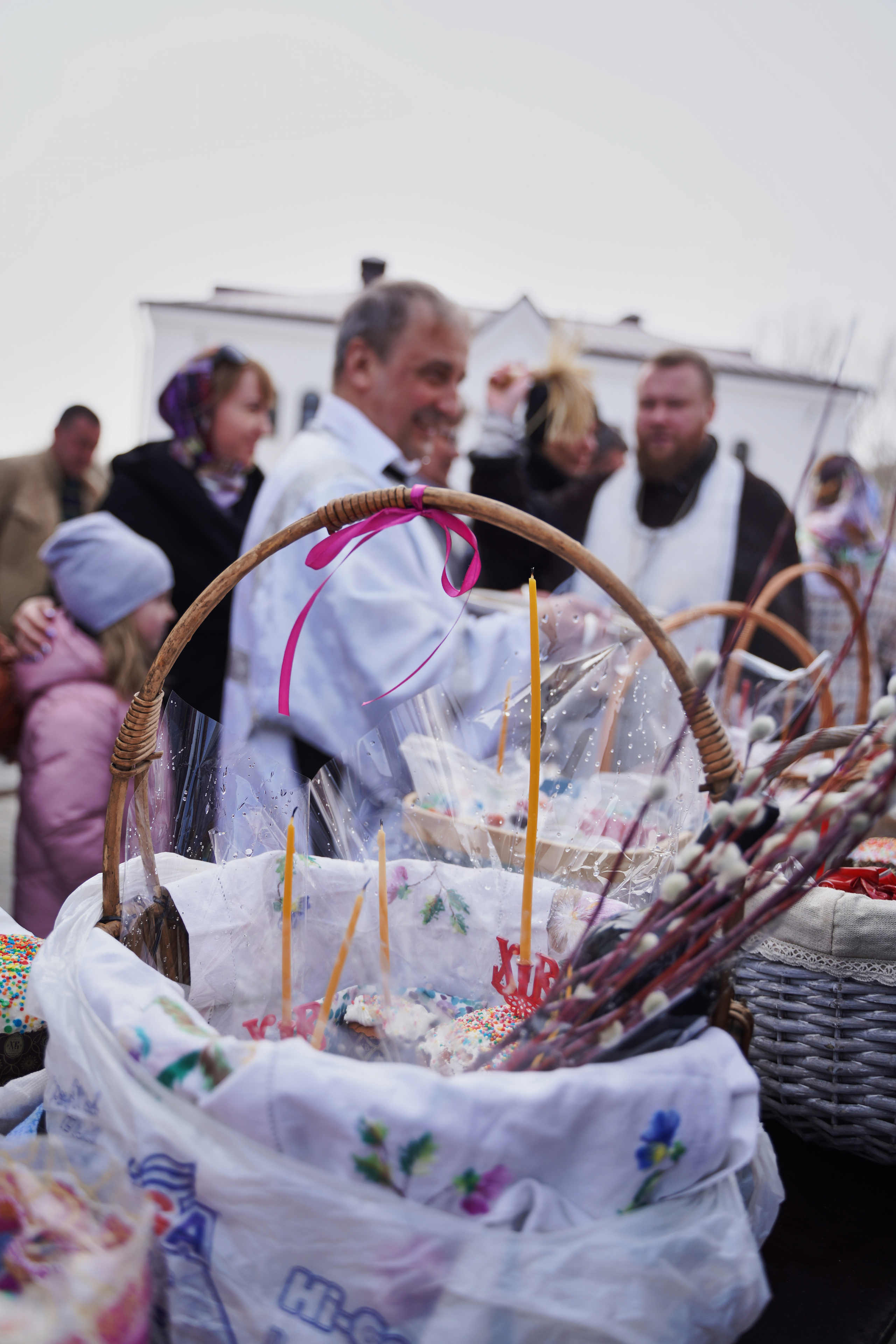 Храм Смоленской иконы Божией Матери. Освящение куличей, пасох и яиц. Портретный фотограф в Москве Елена Капралова