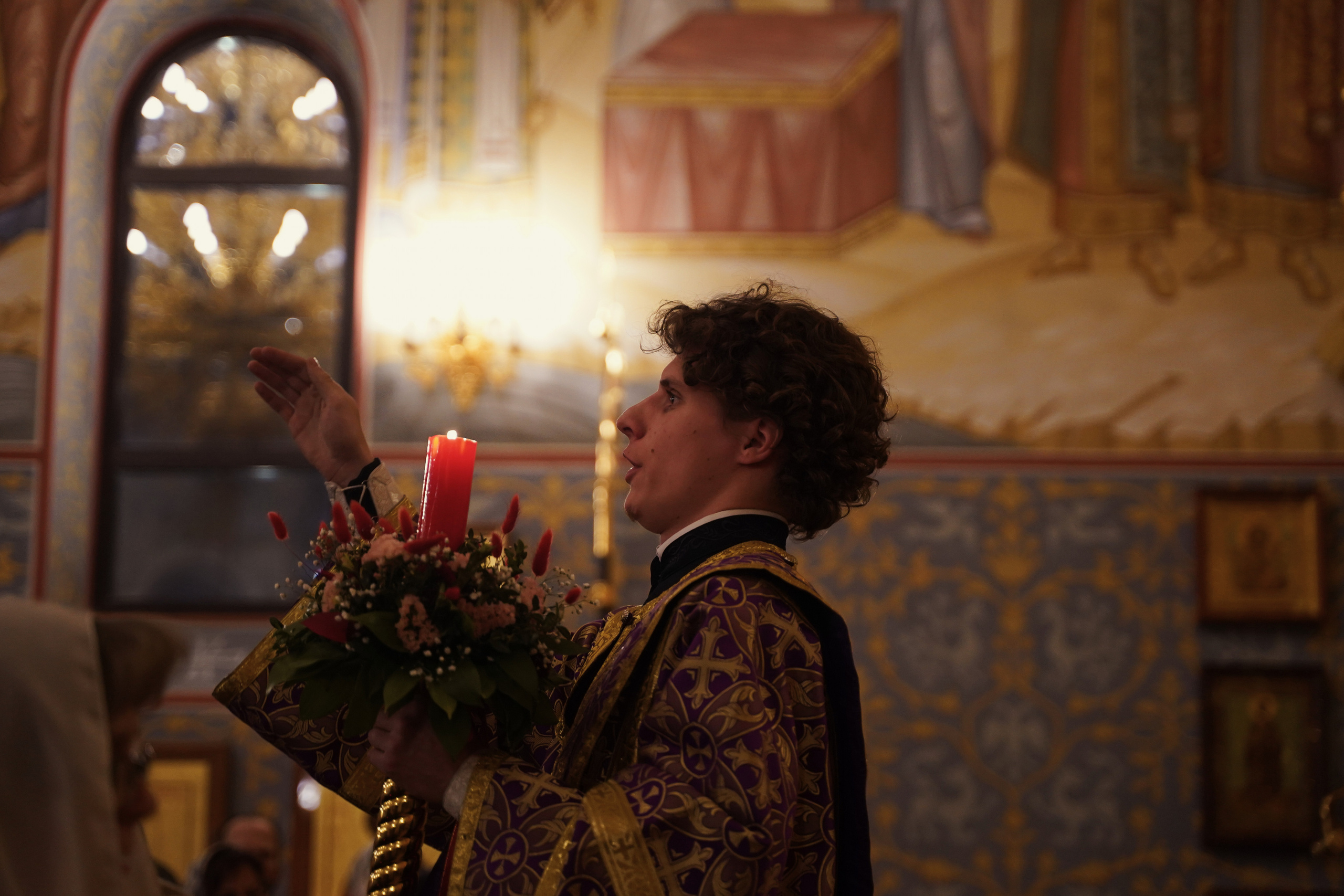 Храм Смоленской иконы Божией Матери. Пасхальное богослужение. Портретный фотограф в Москве Елена Капралова