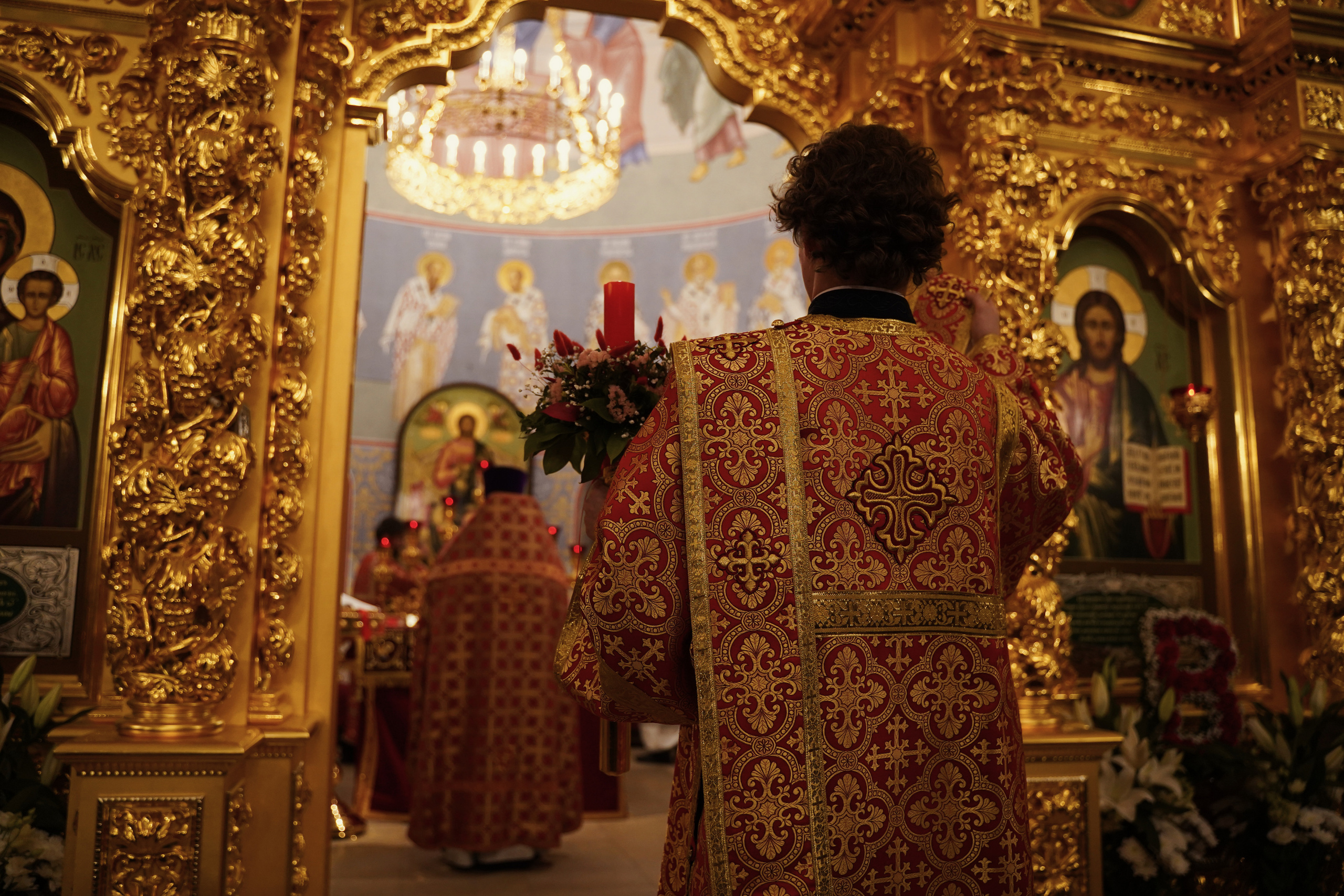 Храм Смоленской иконы Божией Матери. Пасхальное богослужение. Портретный фотограф в Москве Елена Капралова