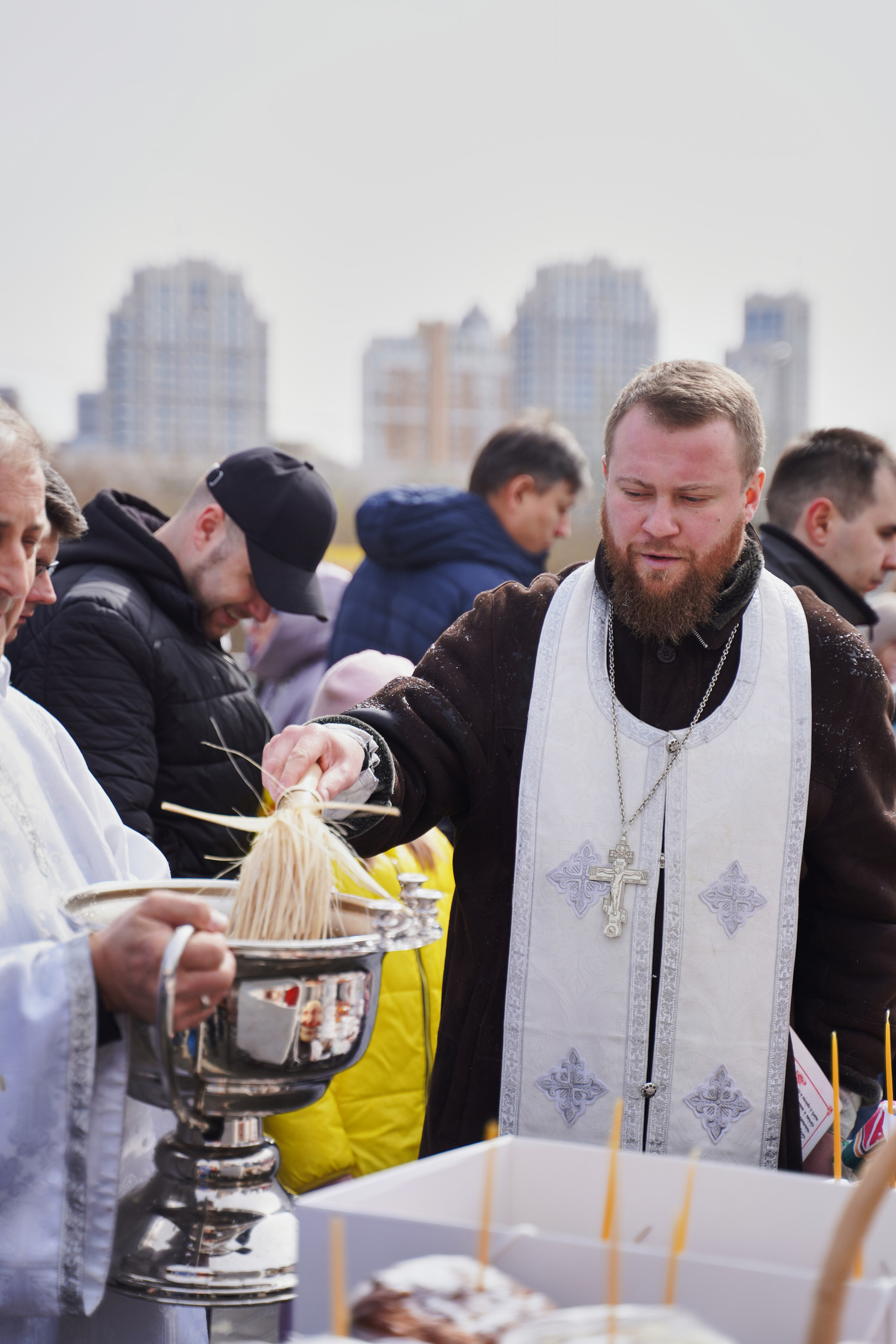 Храм Смоленской иконы Божией Матери. Освящение куличей, пасох и яиц. Портретный фотограф в Москве Елена Капралова