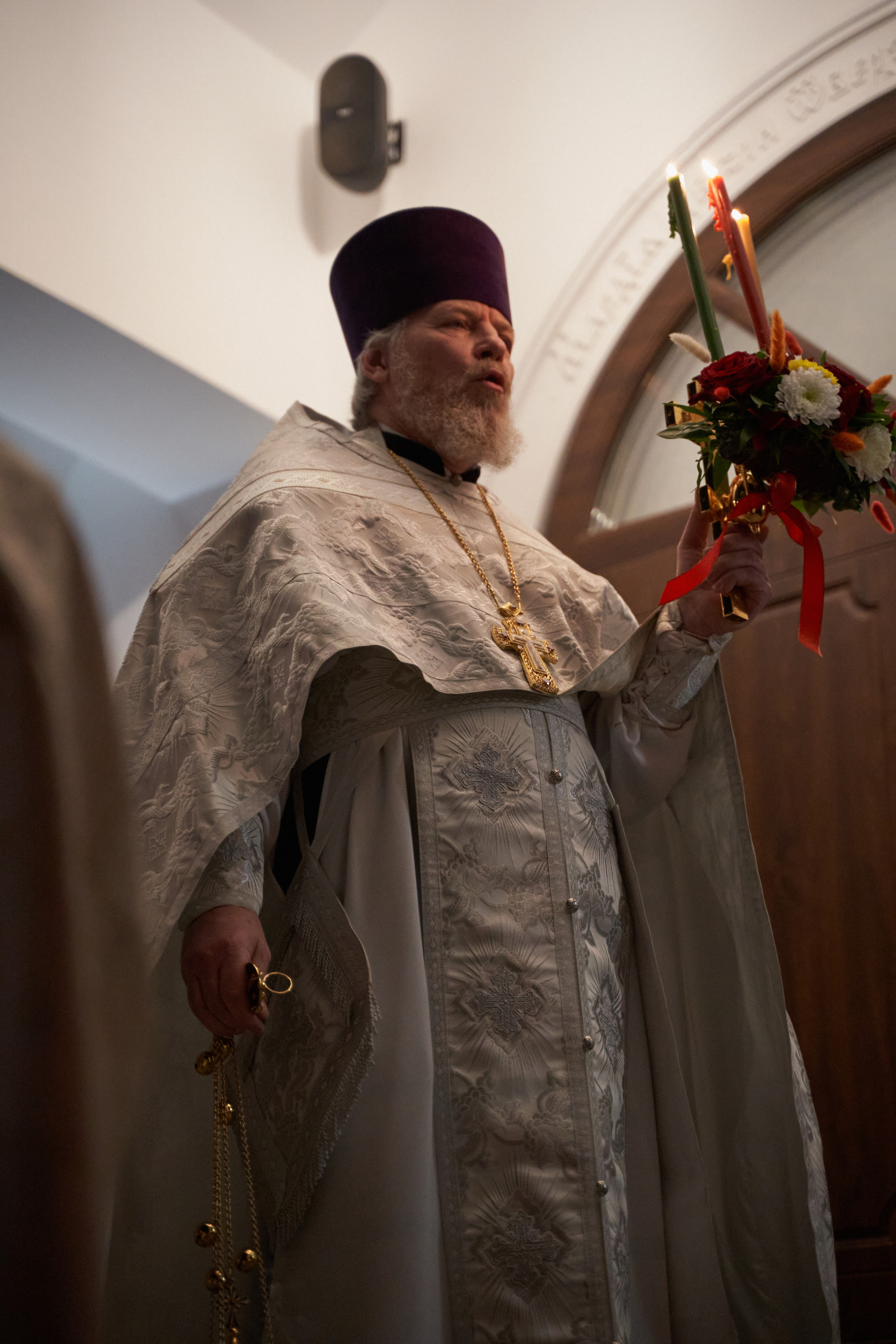 Храм Смоленской иконы Божией Матери. Пасхальное богослужение. Портретный фотограф в Москве Елена Капралова