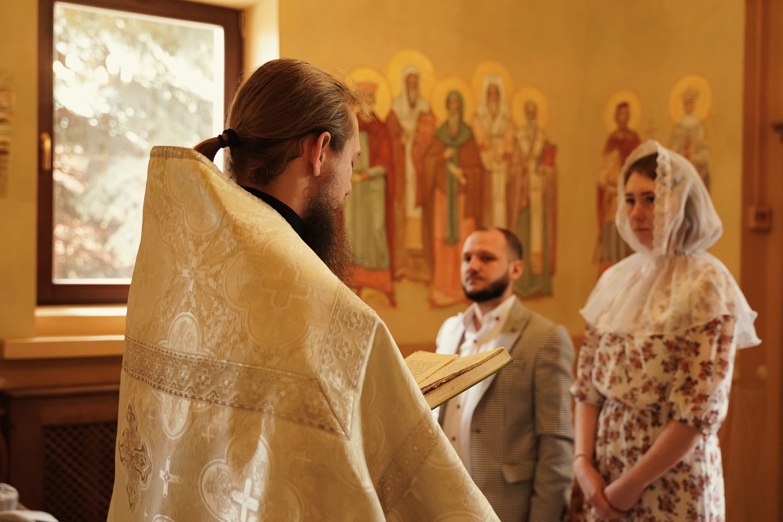 Храм Успения Пресвятой Богородицы в Гончарах.Крещение ребенка.Крестины. Портретный фотограф в Москве Елена Капралова