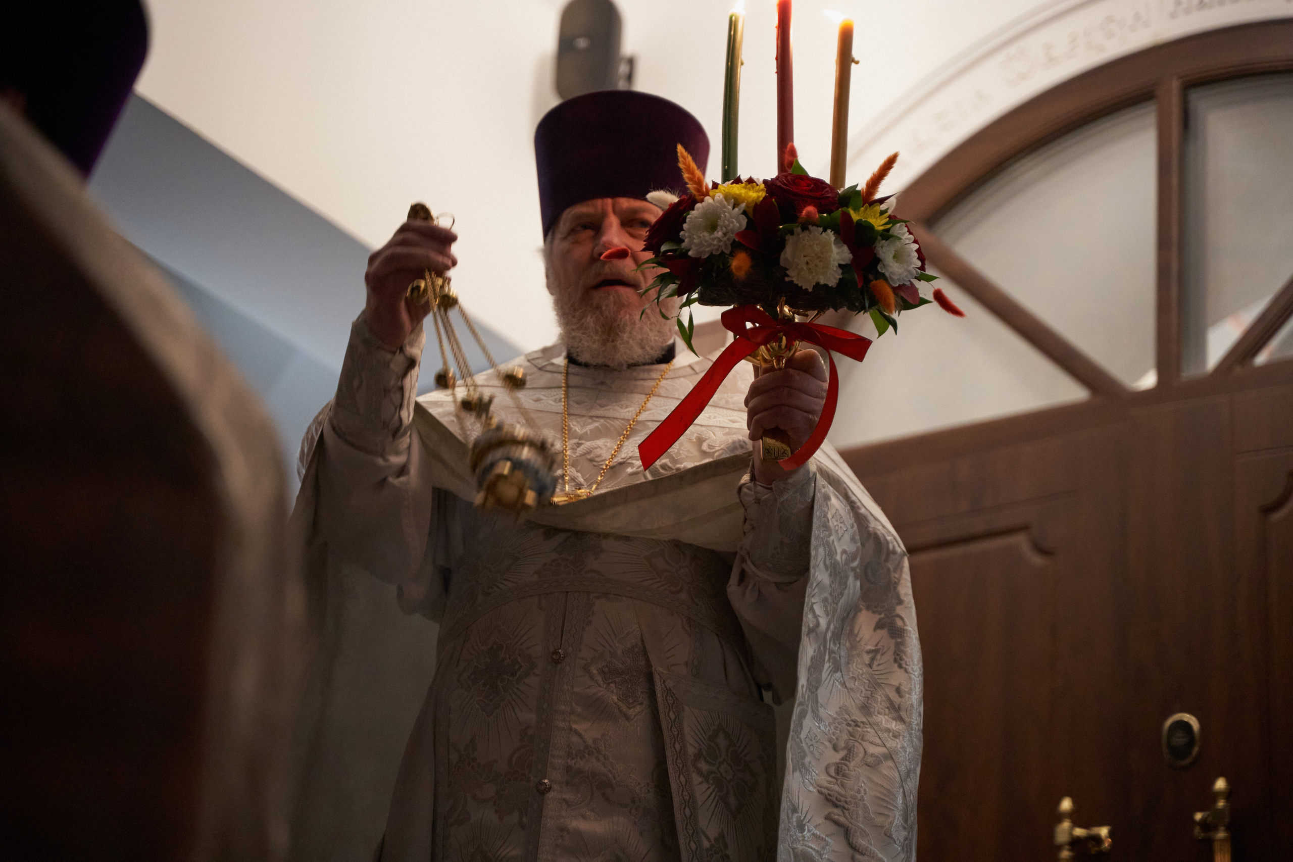 Храм Смоленской иконы Божией Матери. Пасхальное богослужение. Портретный фотограф в Москве Елена Капралова