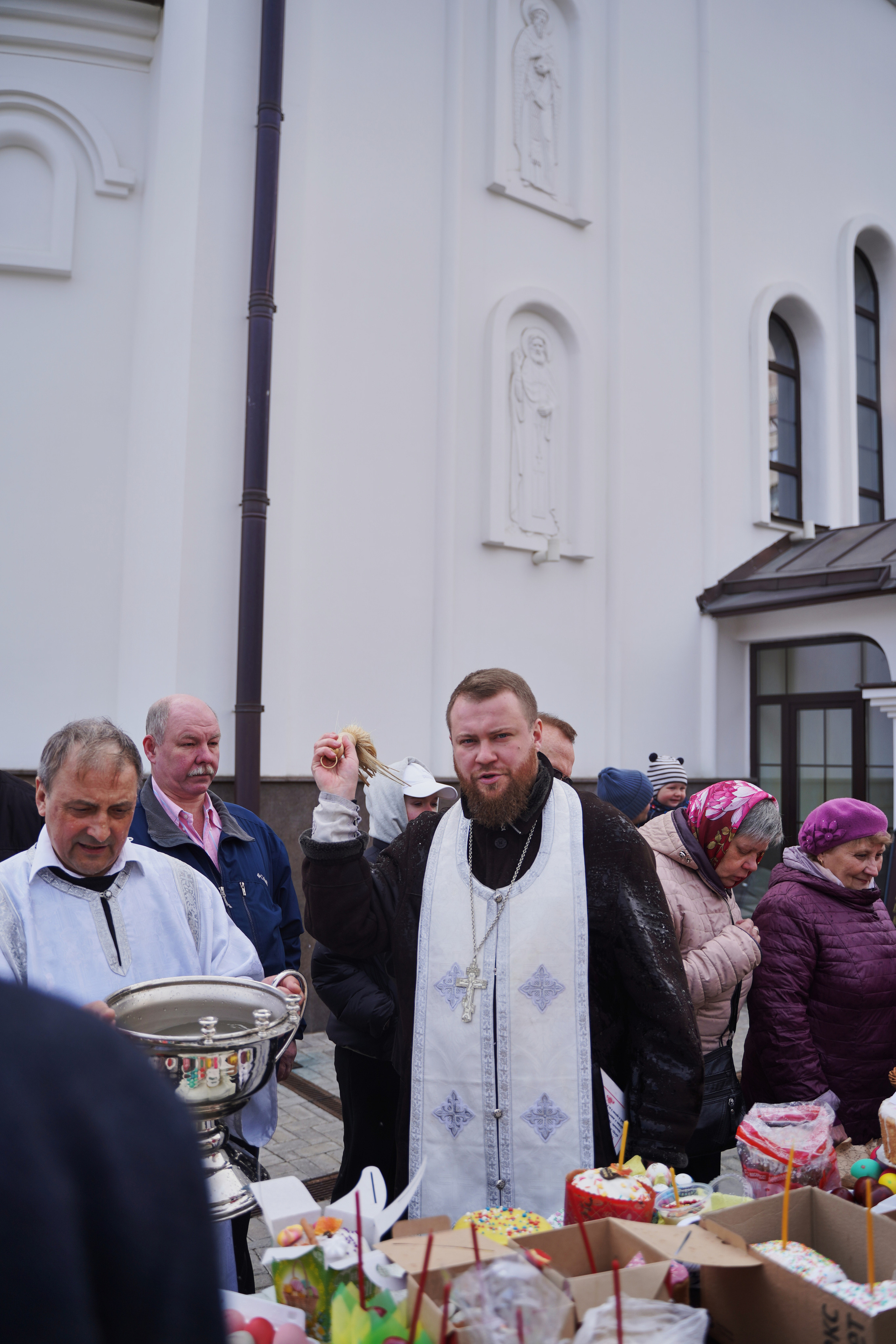 Храм Смоленской иконы Божией Матери. Освящение куличей, пасох и яиц. Портретный фотограф в Москве Елена Капралова