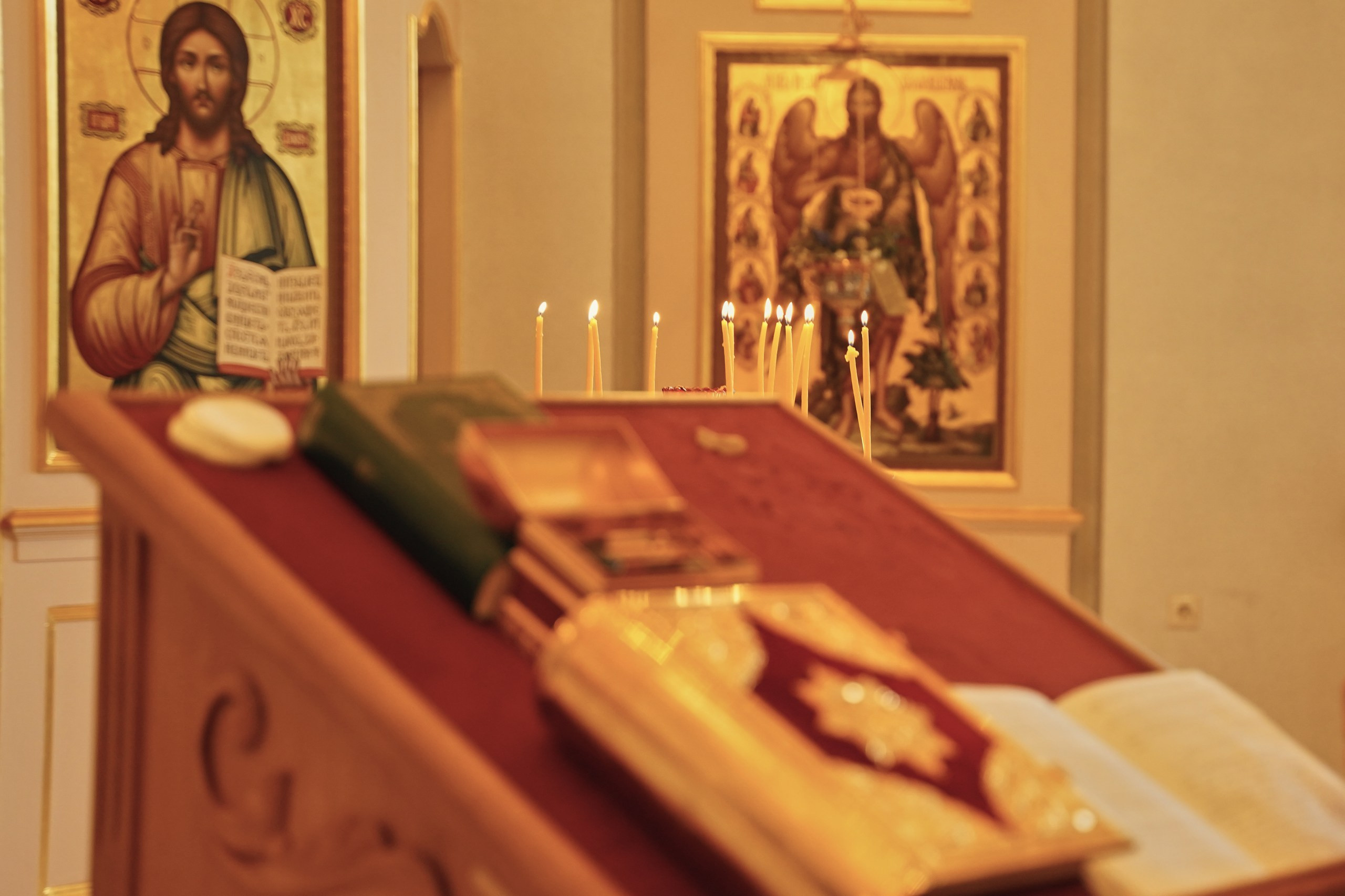 Храм Рождества Пресвятой Богородицы в Крылатском. Портретный фотограф в Москве Елена Капралова