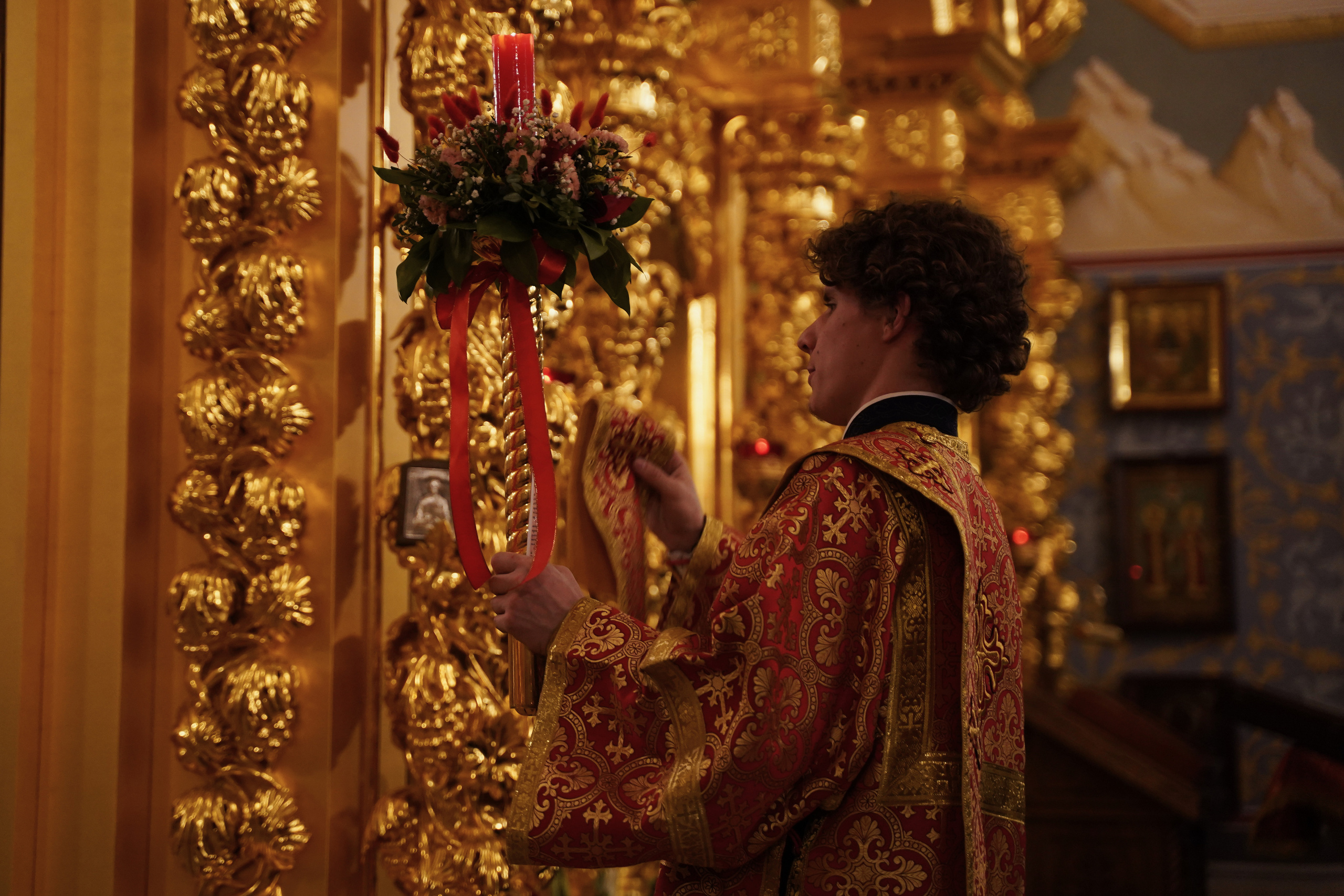 Храм Смоленской иконы Божией Матери. Пасхальное богослужение. Портретный фотограф в Москве Елена Капралова