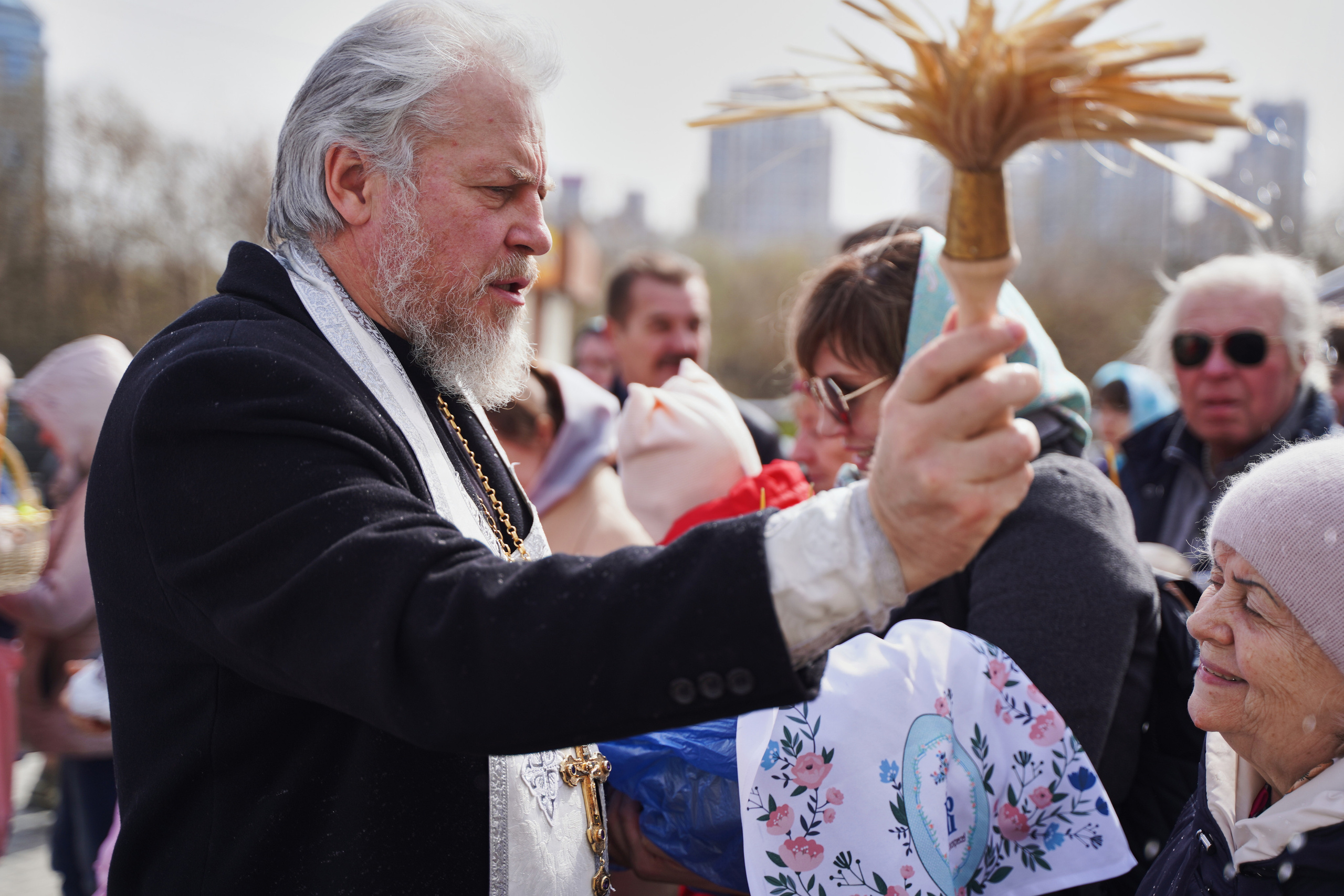 Храм Смоленской иконы Божией Матери. Освящение куличей, пасох и яиц. Портретный фотограф в Москве Елена Капралова