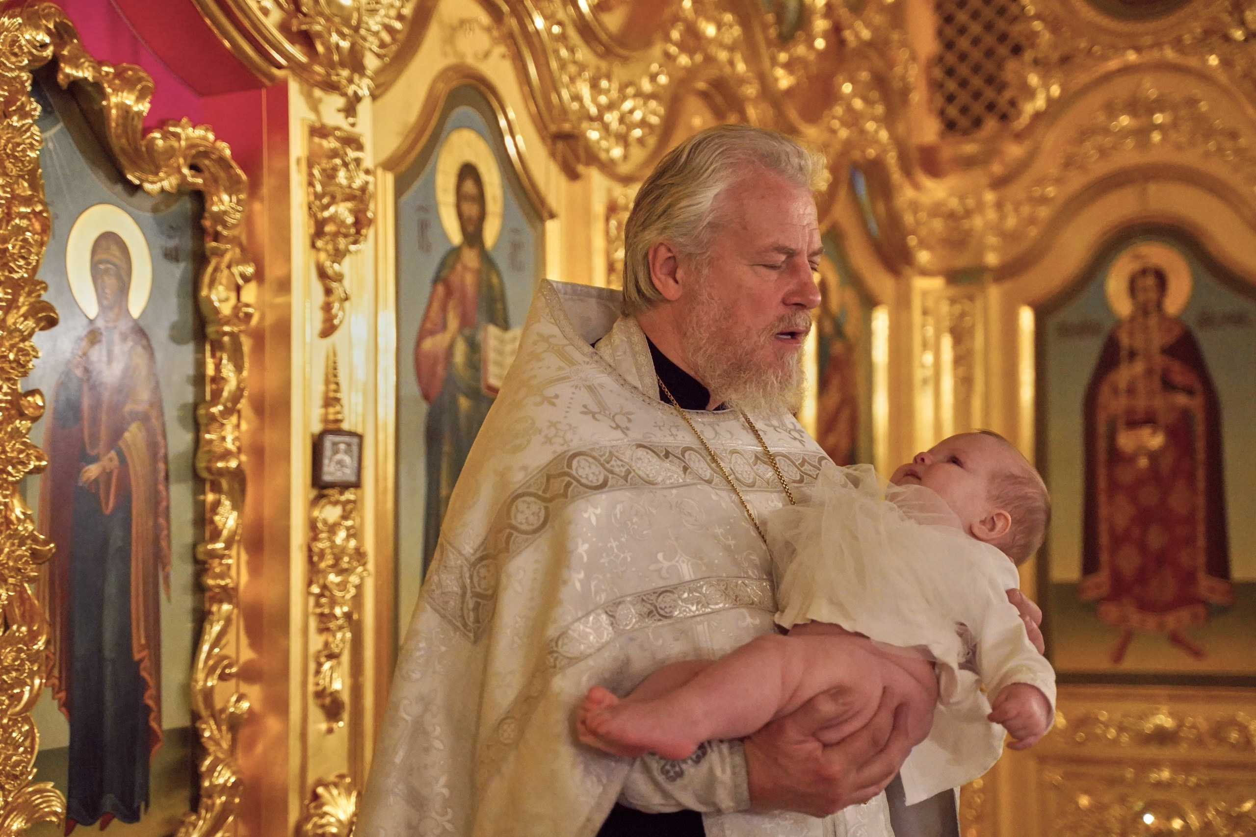 Храм Смоленской иконы Божией Матери. Фотосъемка крещения. Крестины. Портретный фотограф в Москве Елена Капралова