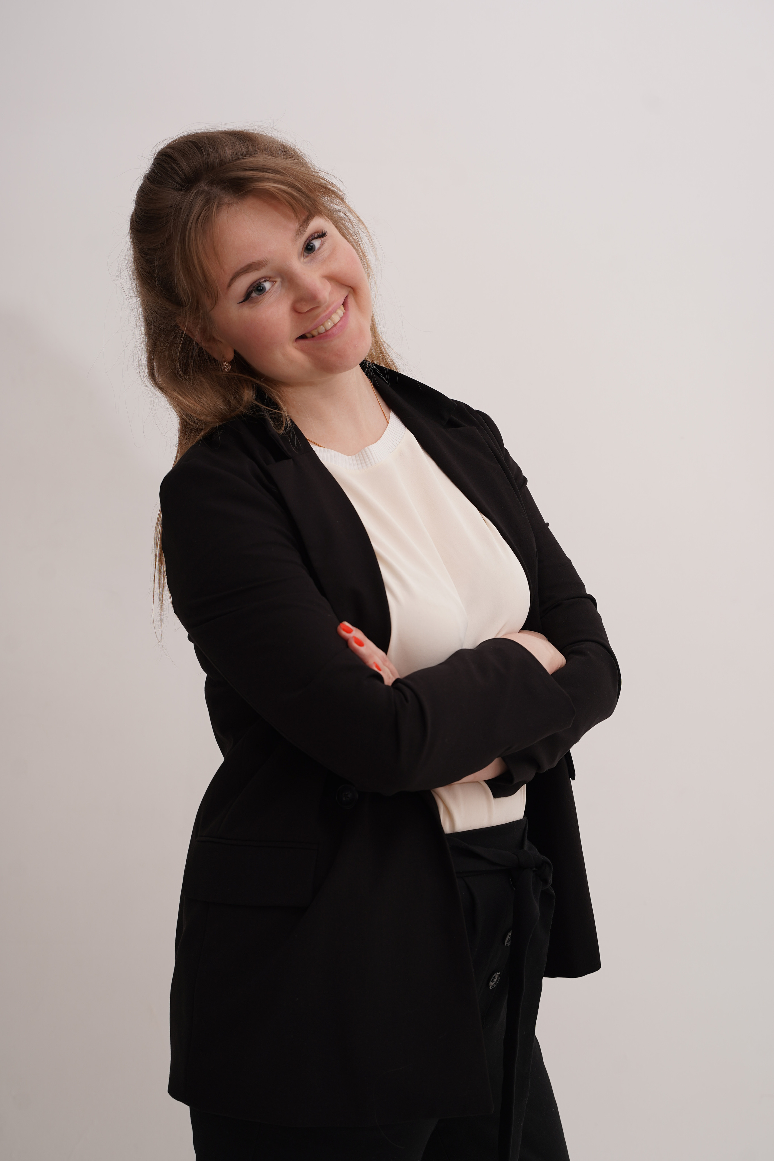 Женская фотосессия в студии. Съемка в фотостудиях Москвы. Портретный фотограф в Москве Елена Капралова