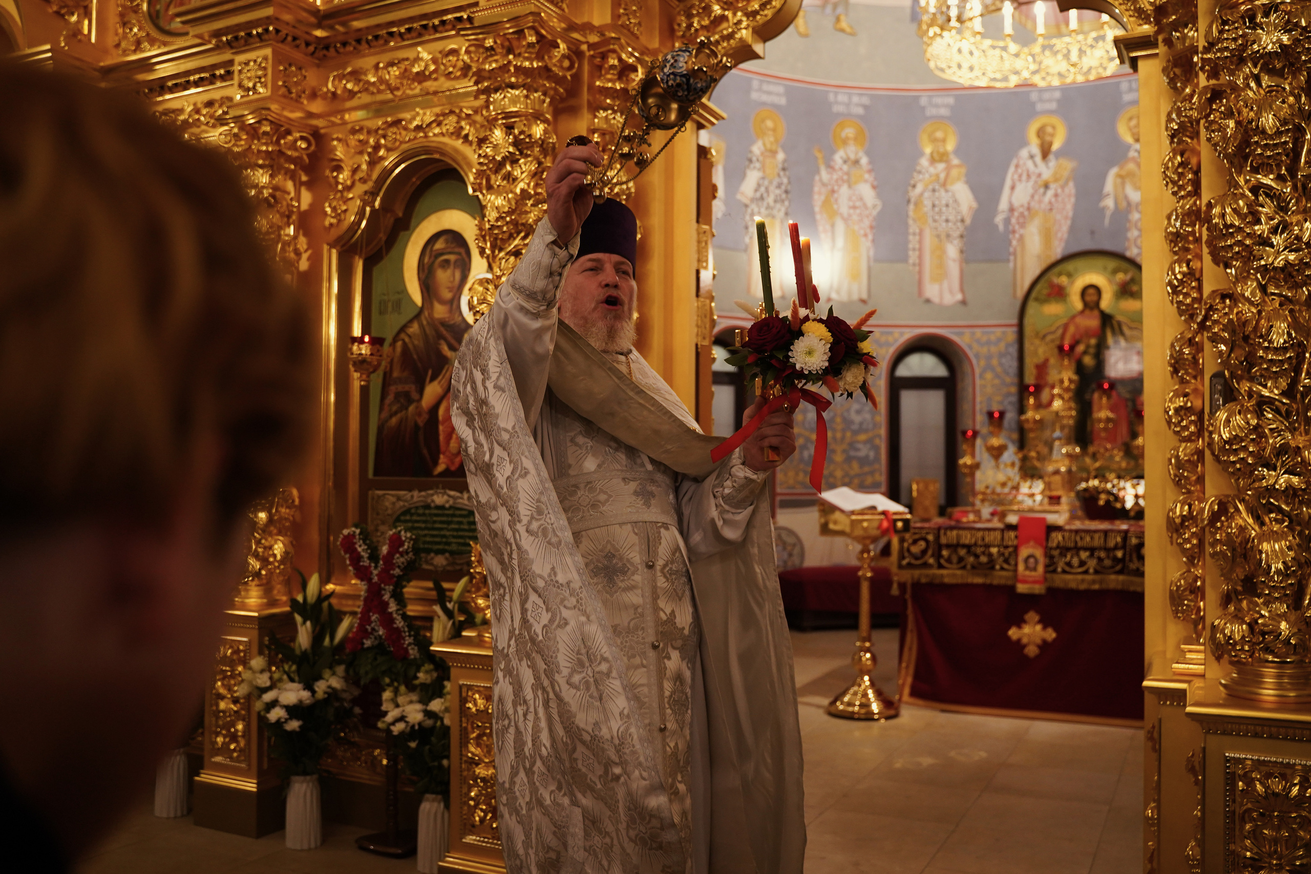 Храм Смоленской иконы Божией Матери. Пасхальное богослужение. Портретный фотограф в Москве Елена Капралова