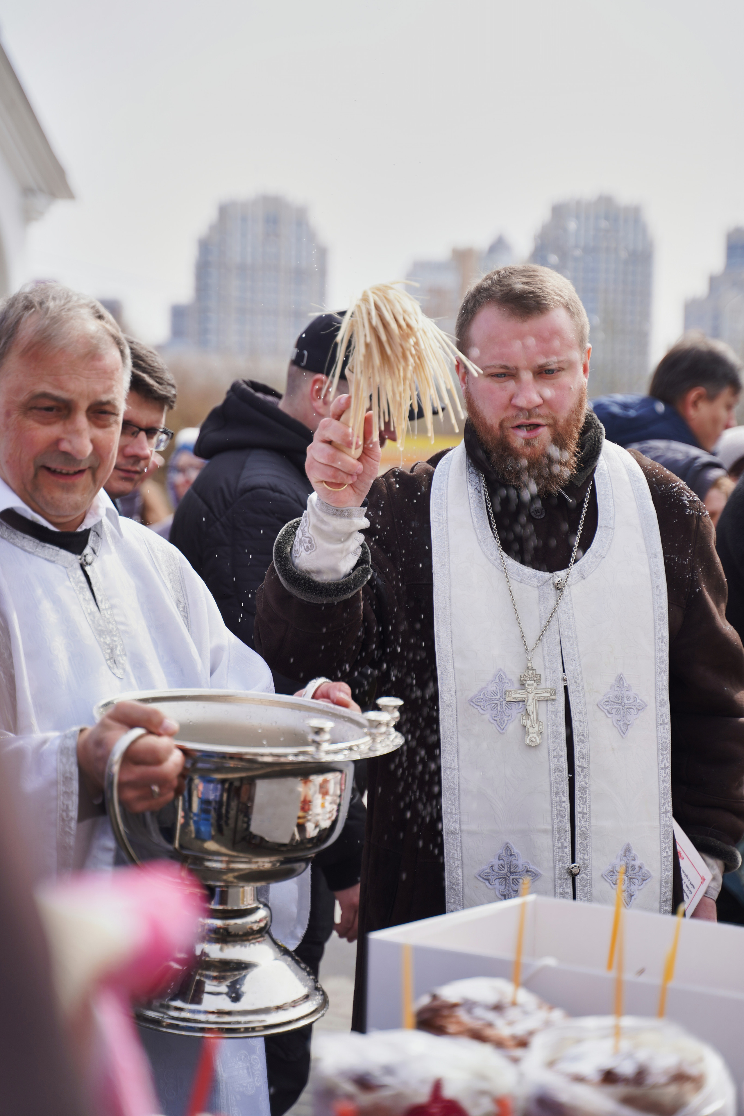 Храм Смоленской иконы Божией Матери. Освящение куличей, пасох и яиц. Портретный фотограф в Москве Елена Капралова