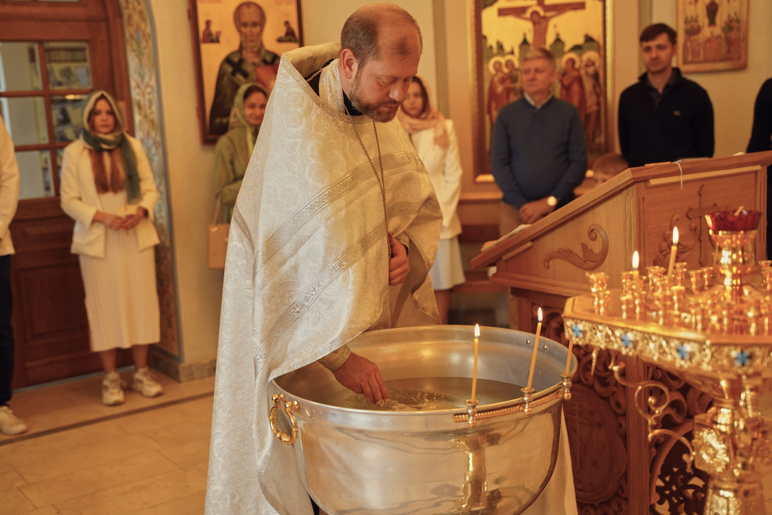 Храм Рождества Пресвятой Богородицы в Крылатском. Портретный фотограф в Москве Елена Капралова