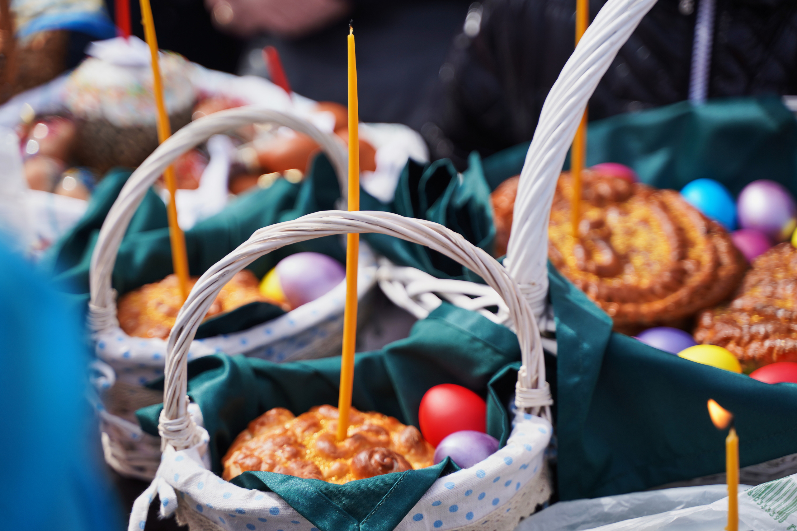 Храм Смоленской иконы Божией Матери. Освящение куличей, пасох и яиц. Портретный фотограф в Москве Елена Капралова
