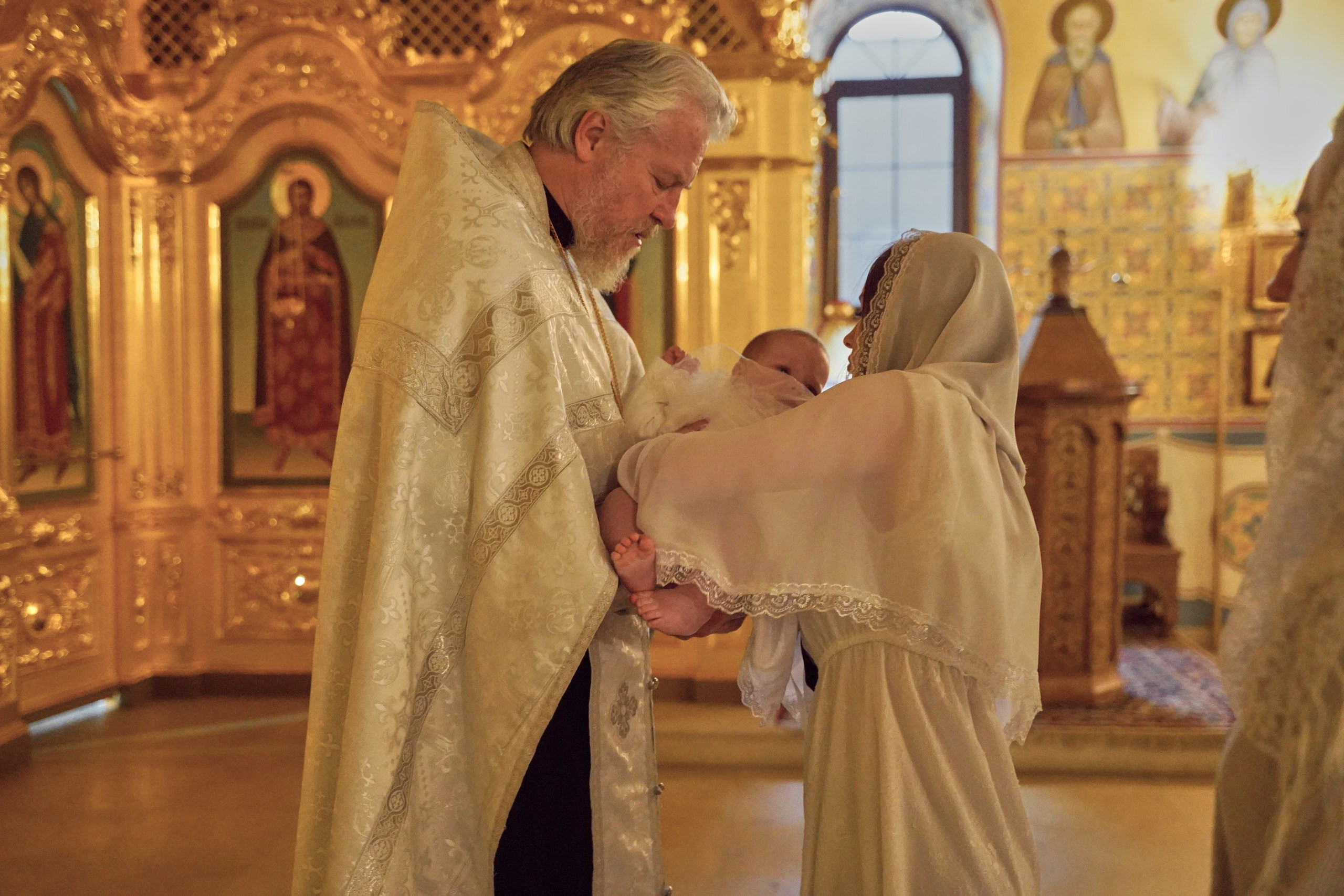 Храм Смоленской иконы Божией Матери. Фотосъемка крещения. Крестины. Портретный фотограф в Москве Елена Капралова