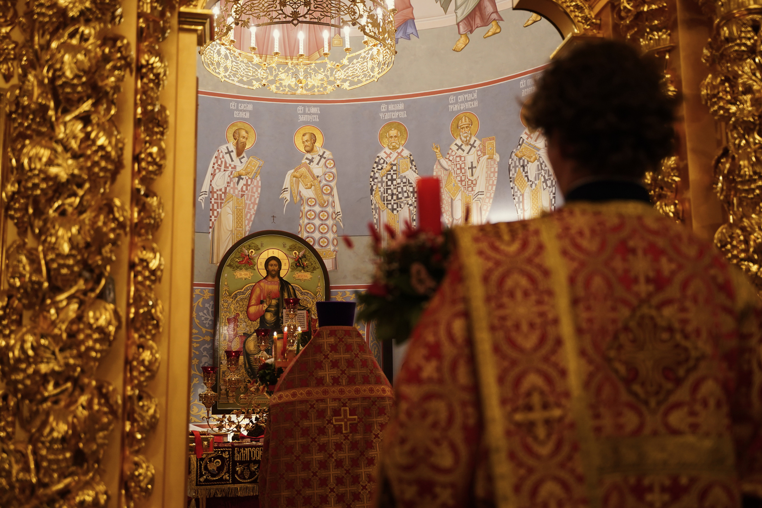 Храм Смоленской иконы Божией Матери. Пасхальное богослужение. Портретный фотограф в Москве Елена Капралова