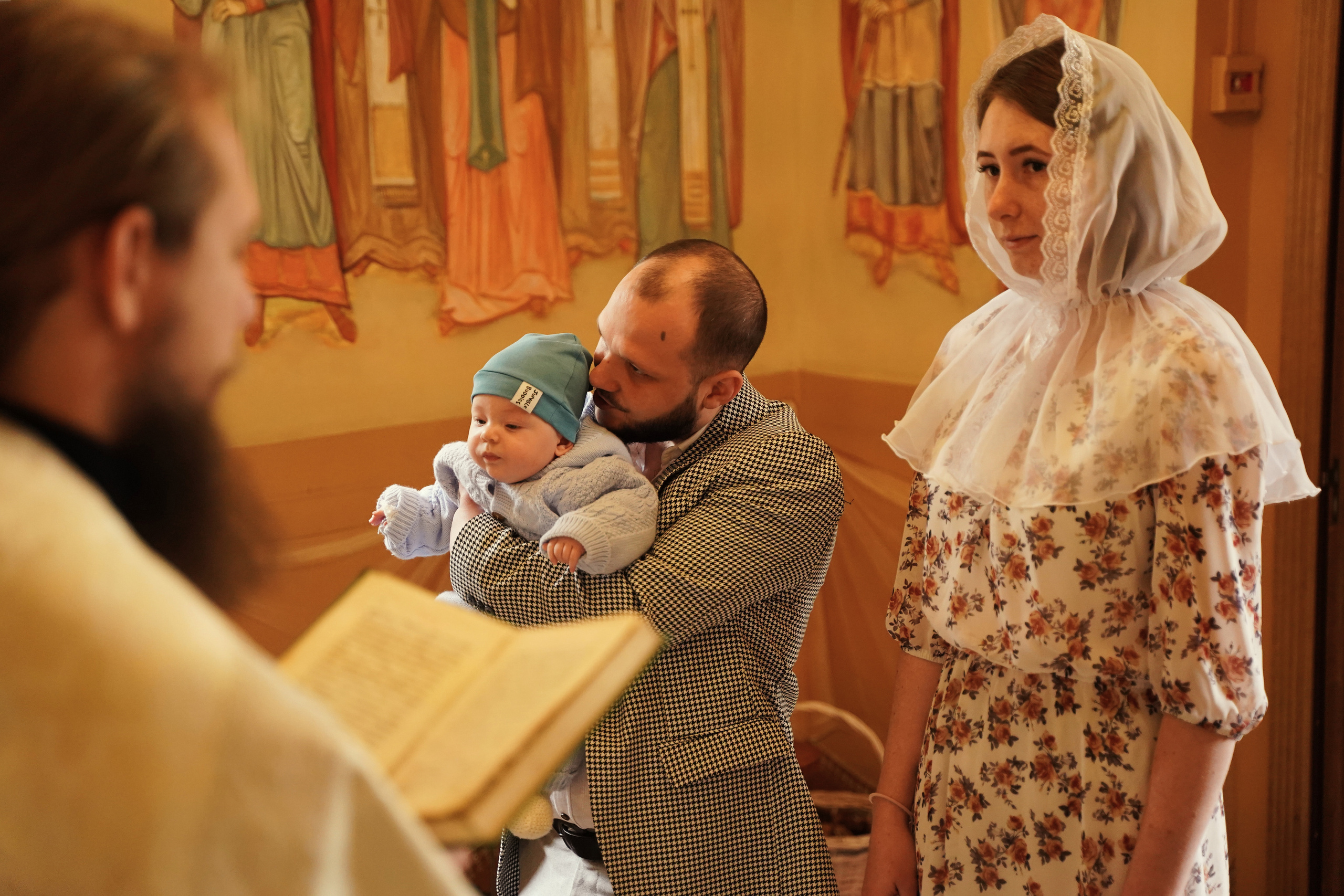 Храм Успения Пресвятой Богородицы в Гончарах.Крещение ребенка.Крестины. Портретный фотограф в Москве Елена Капралова