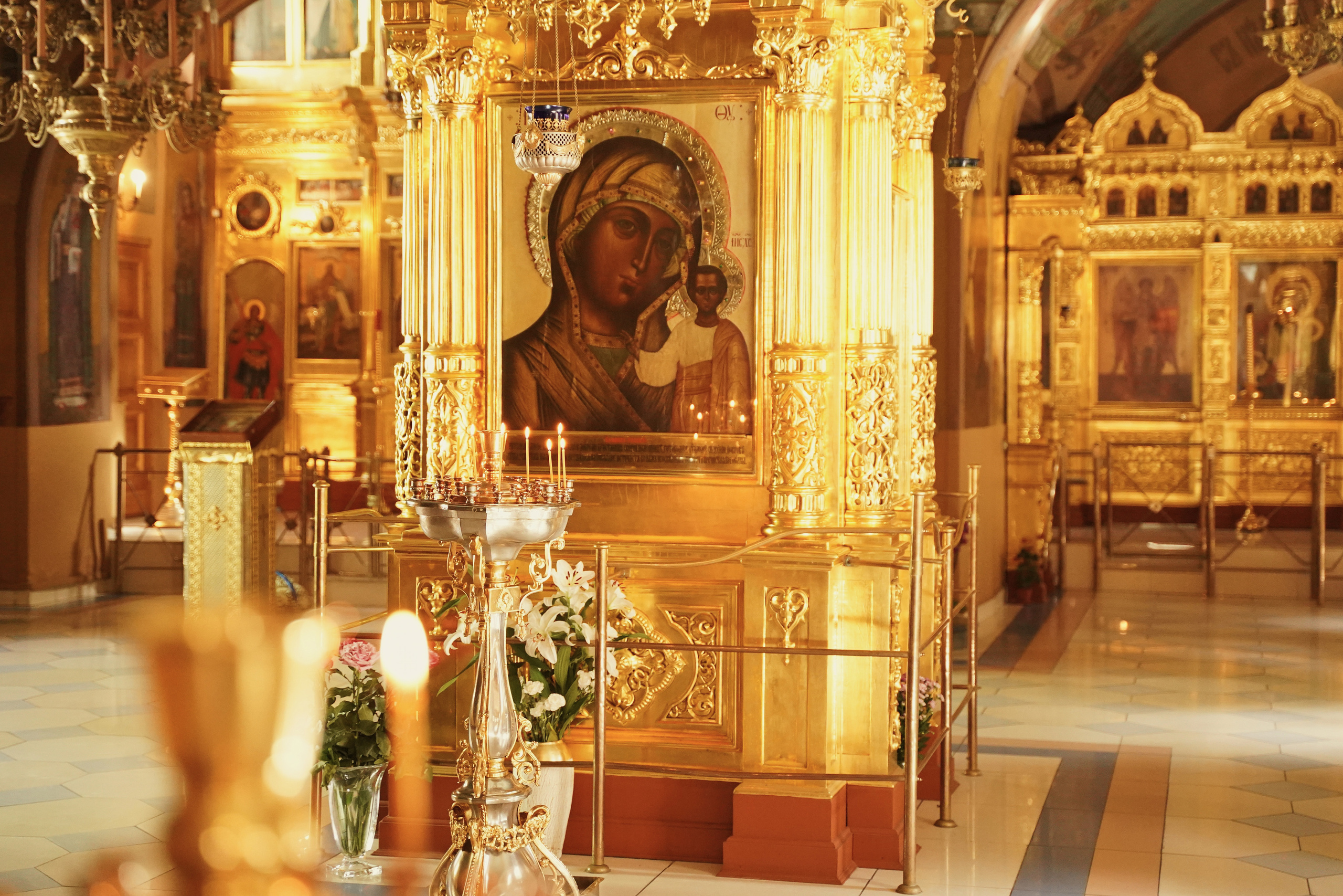 Храм Успения Пресвятой Богородицы в Гончарах.Крещение ребенка.Крестины. Портретный фотограф в Москве Елена Капралова