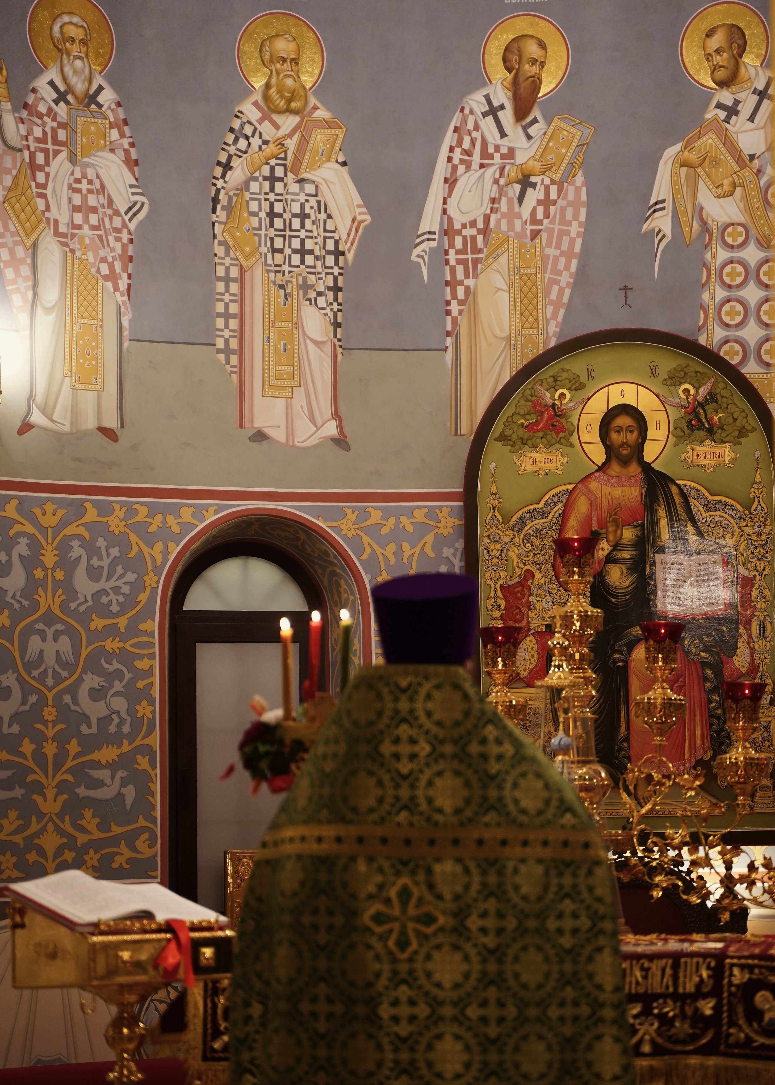 Храм Смоленской иконы Божией Матери. Пасхальное богослужение. Портретный фотограф в Москве Елена Капралова