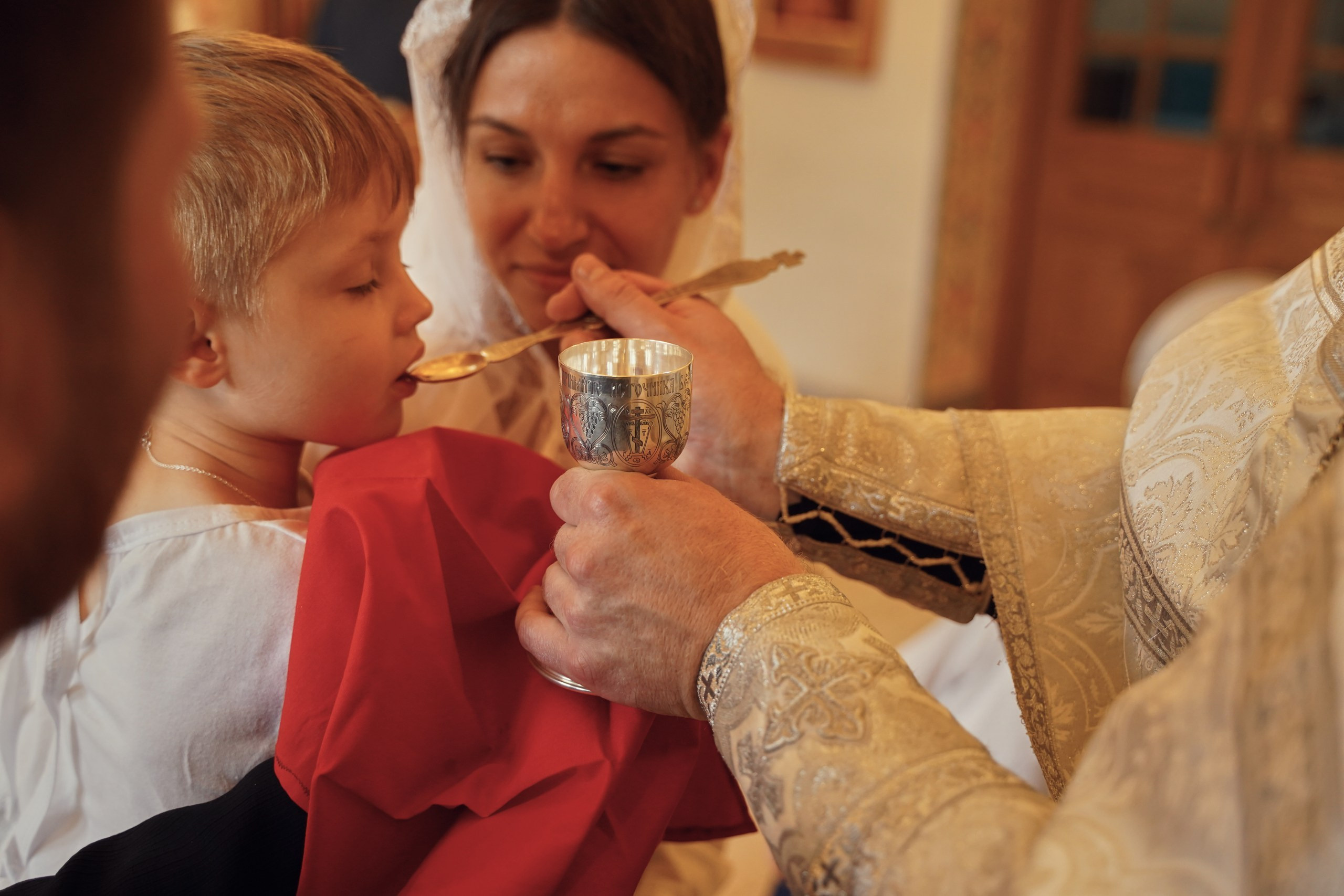 Храм Рождества Пресвятой Богородицы в Крылатском. Портретный фотограф в Москве Елена Капралова