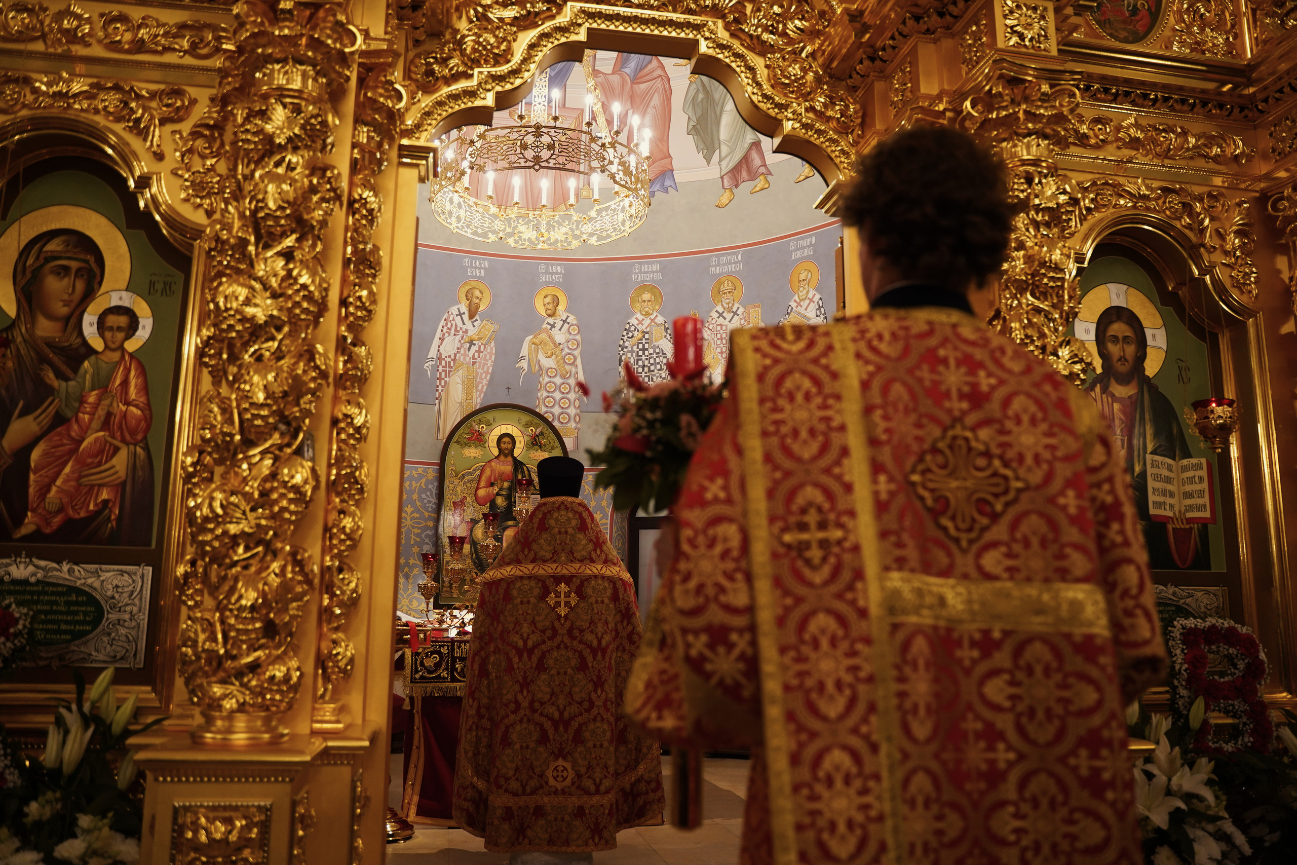 Храм Смоленской иконы Божией Матери. Пасхальное богослужение. Портретный фотограф в Москве Елена Капралова