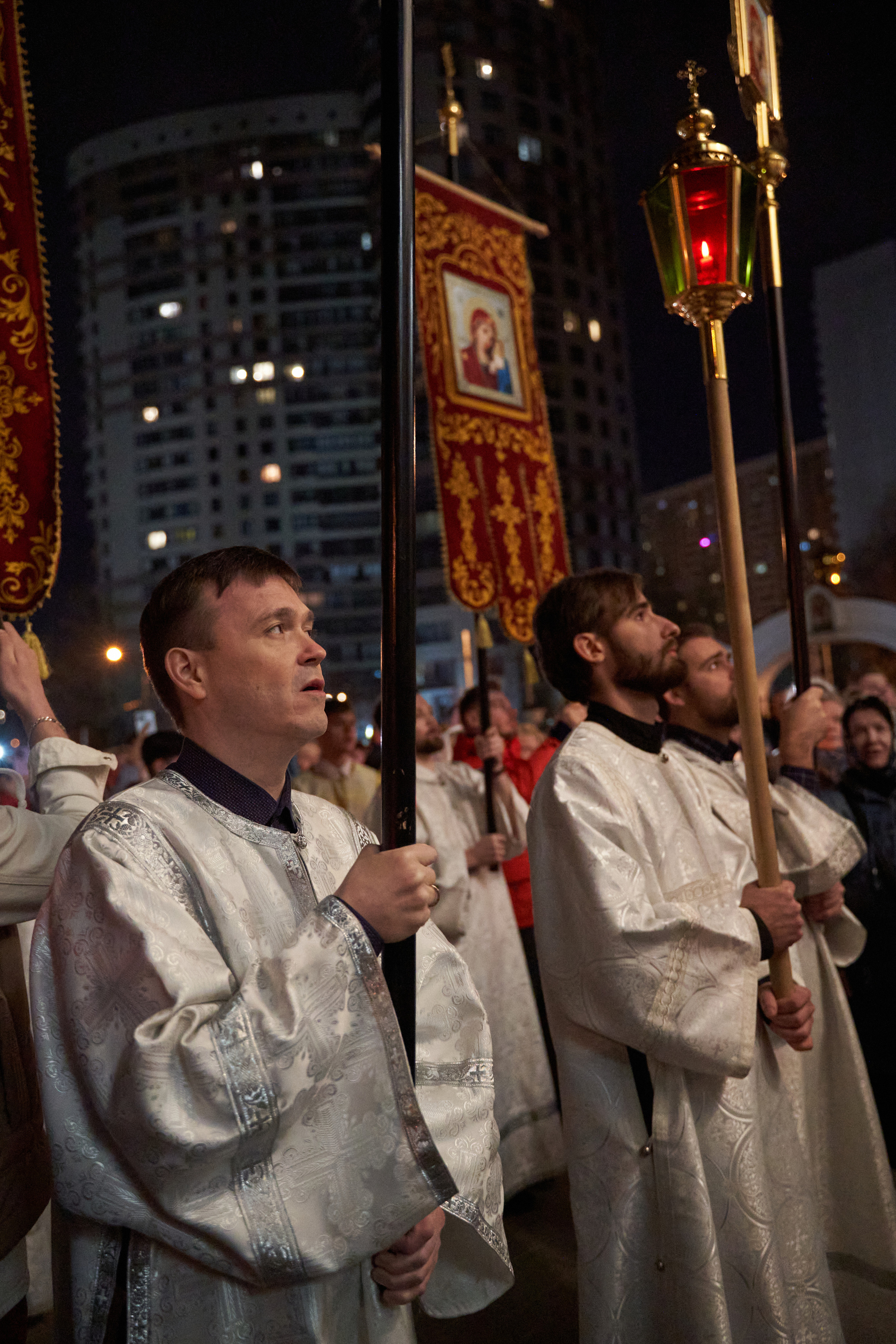 Храм Смоленской иконы Божией Матери. Пасхальное богослужение. Портретный фотограф в Москве Елена Капралова
