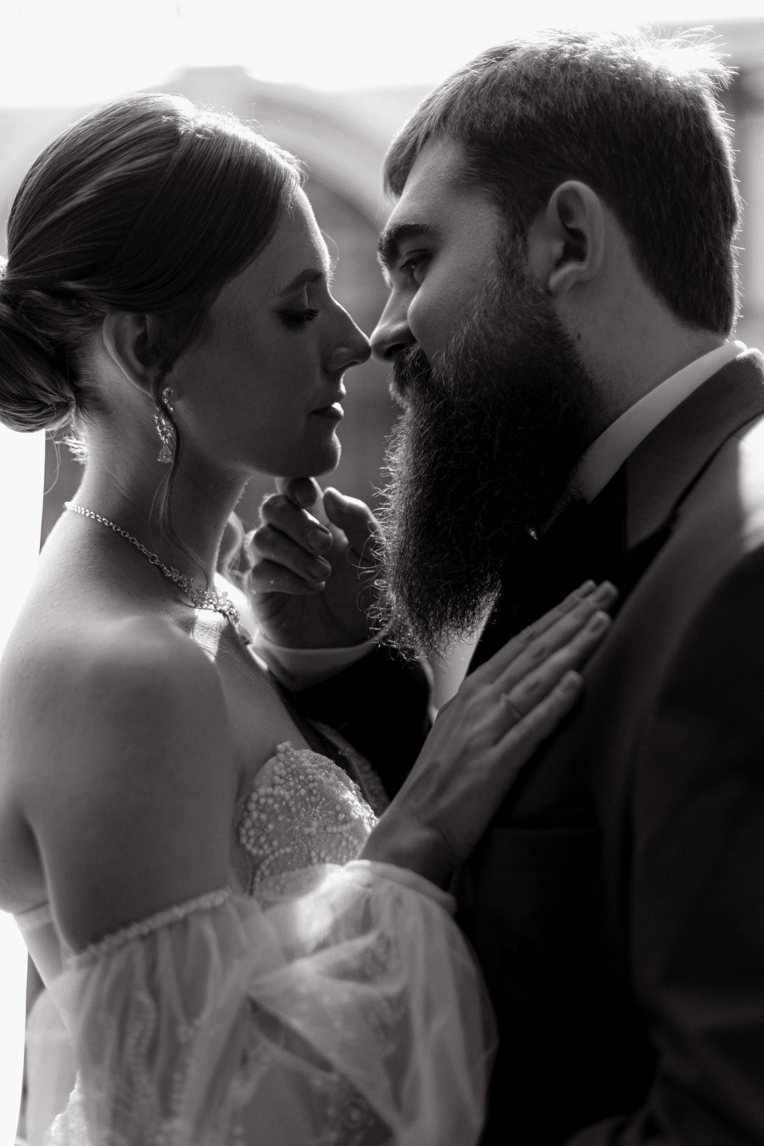 Свадебная фотосессия на Тверской. Свадебный фотограф в Москве. свадебная фотосессия Москва. Фотограф в Москве Валерия Рожкова