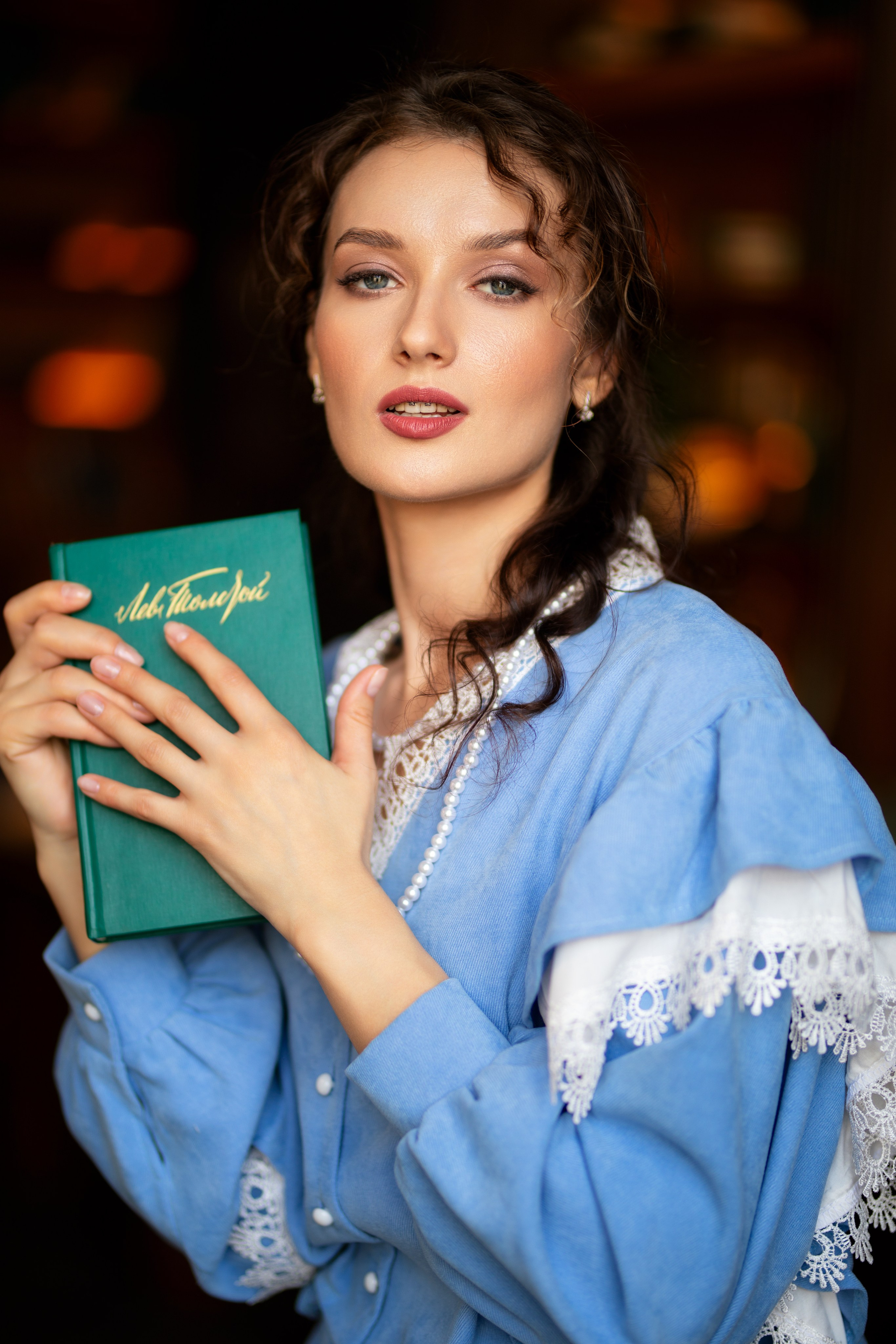 Фотосет с Анастасией в интерьере в формате «Я красивая». Дмитрий Шульгин, портретный фотограф в Воронеже