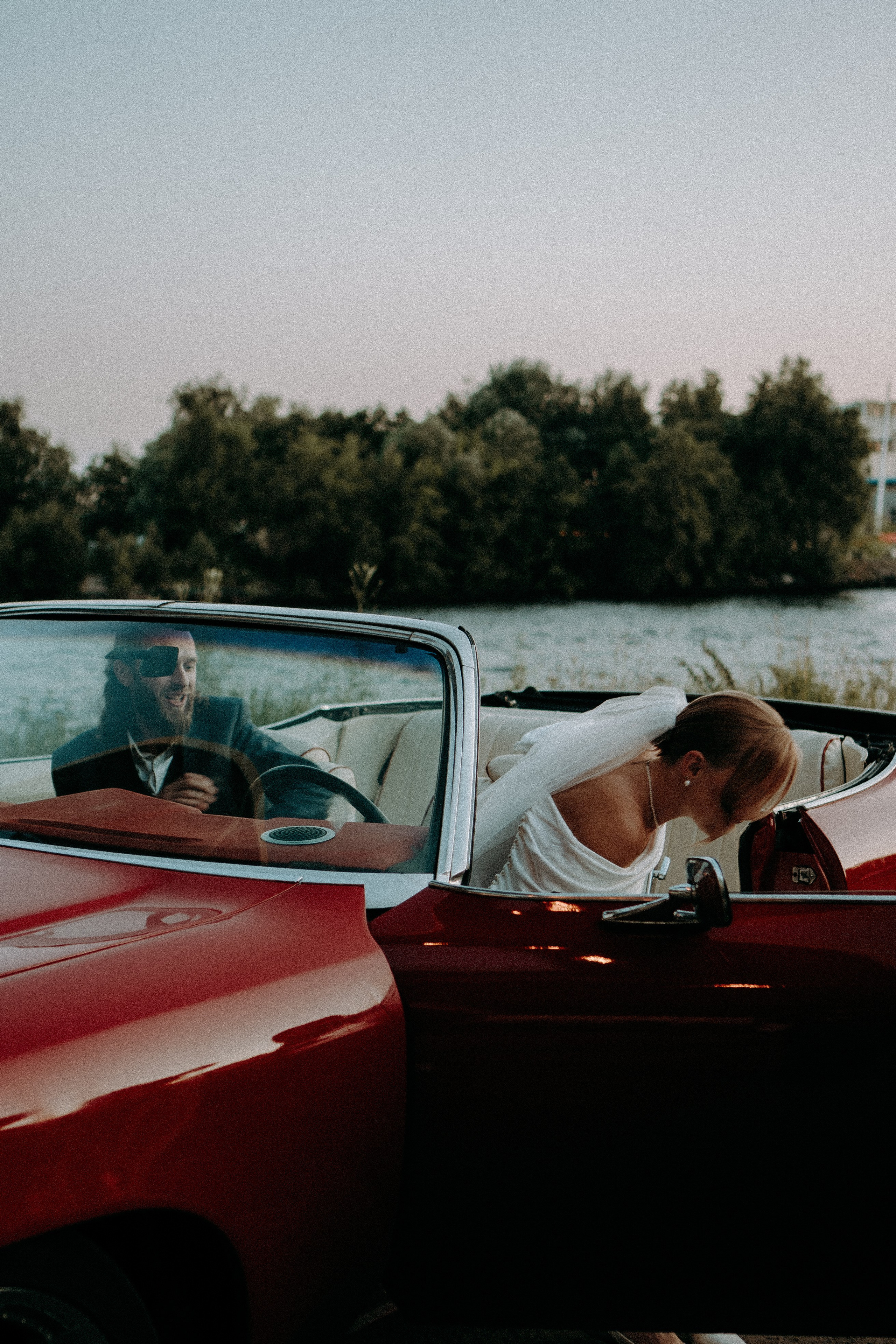 СВАДЕБНАЯ СЬЕМКА ВОЗЛЕ МСОТА БЕТАНКУРА НА КАБРИОЛЕТЕ. Профессиональный фотограф, Санкт-Петербург — Виктория Богомолова