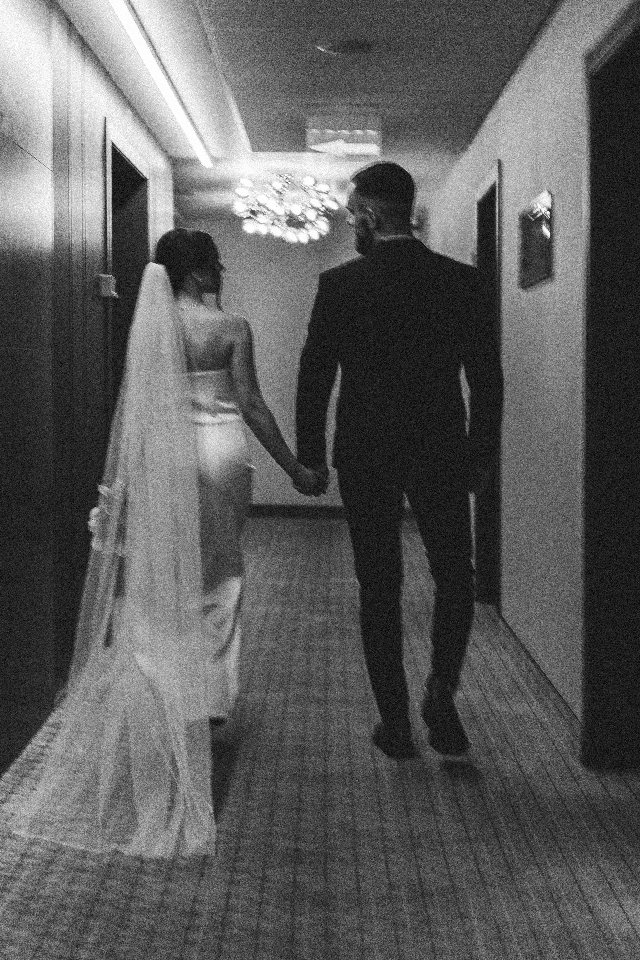 СВАДЕБНАЯ СЬЕМКА СБОРОВ ЖЕНИХА И НЕВЕСТЫ В ОТЕЛЕ И ТАКЖЕ ФОТОСЕССИИЯ В ОТЕЛЕЕ МЕГАПОЛИС БРЯНСК. Профессиональный фотограф, Санкт-Петербург — Виктория Богомолова