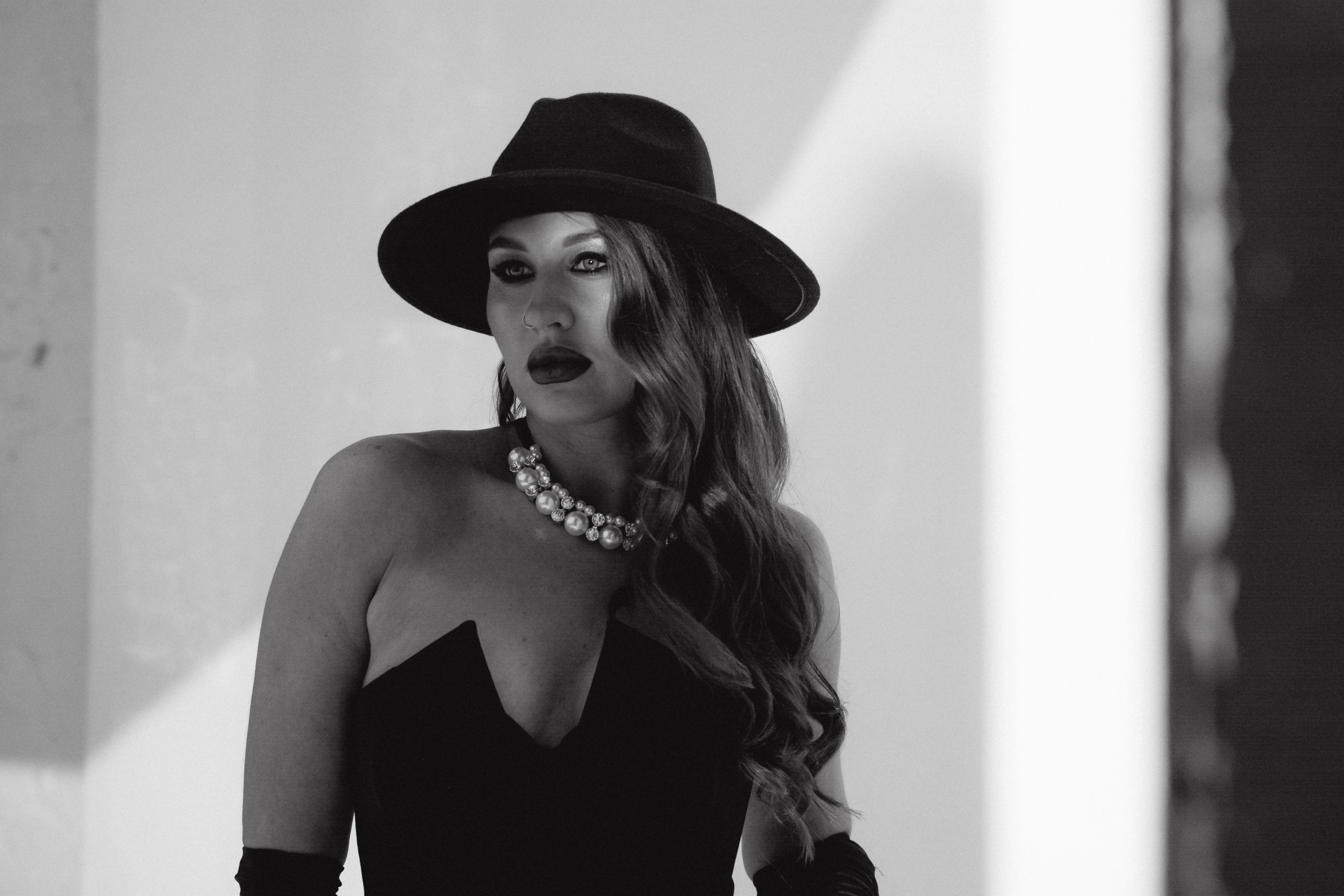 Фэшн-съёмка участниц Миссис Бизнес Гатчина 2023. Портретный фотограф в Санкт-Петербурге Дмитриева Наталия