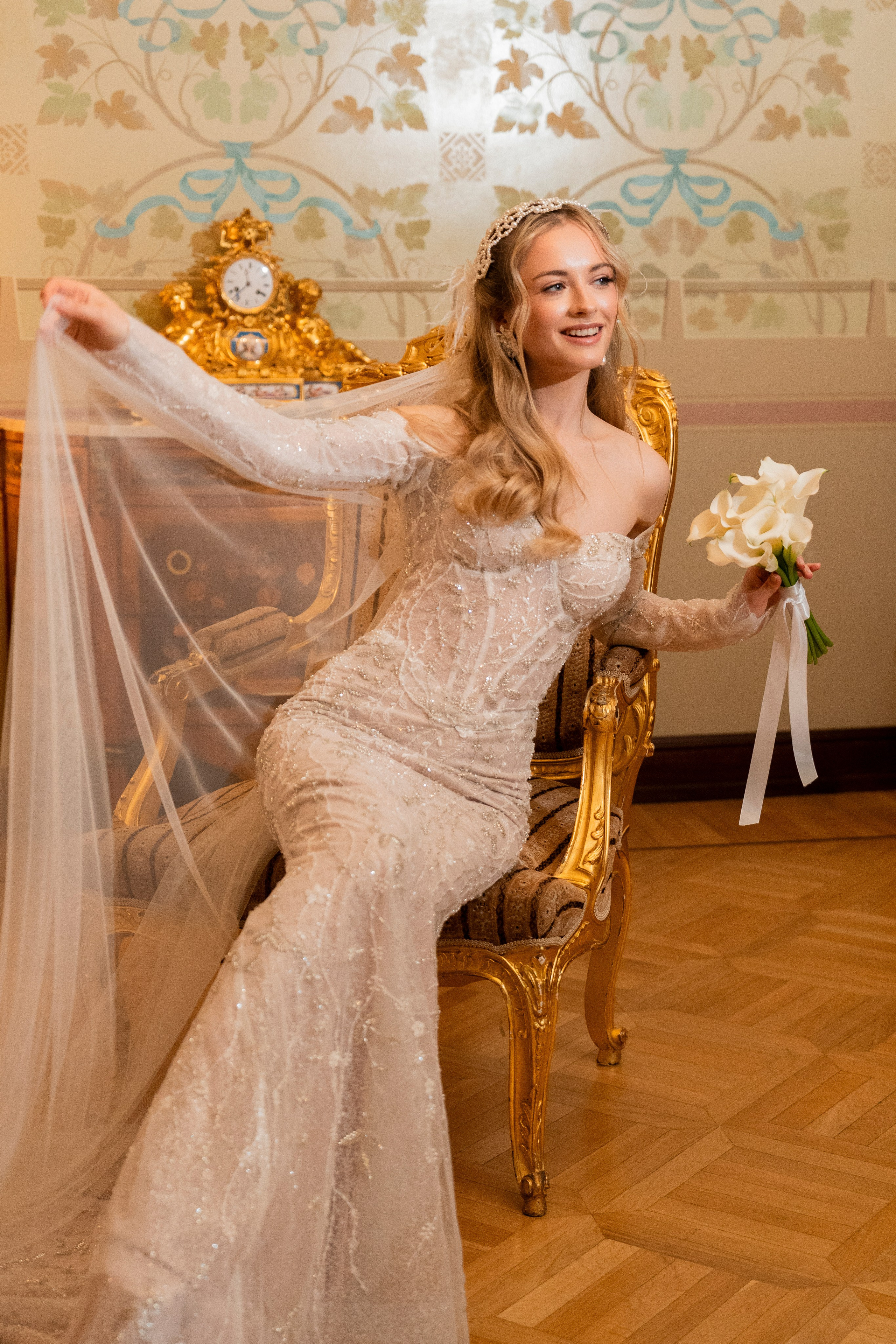 Свадебная фотосессия в отеле Метрополь. Свадебный фотограф в Москве Анна Полушина