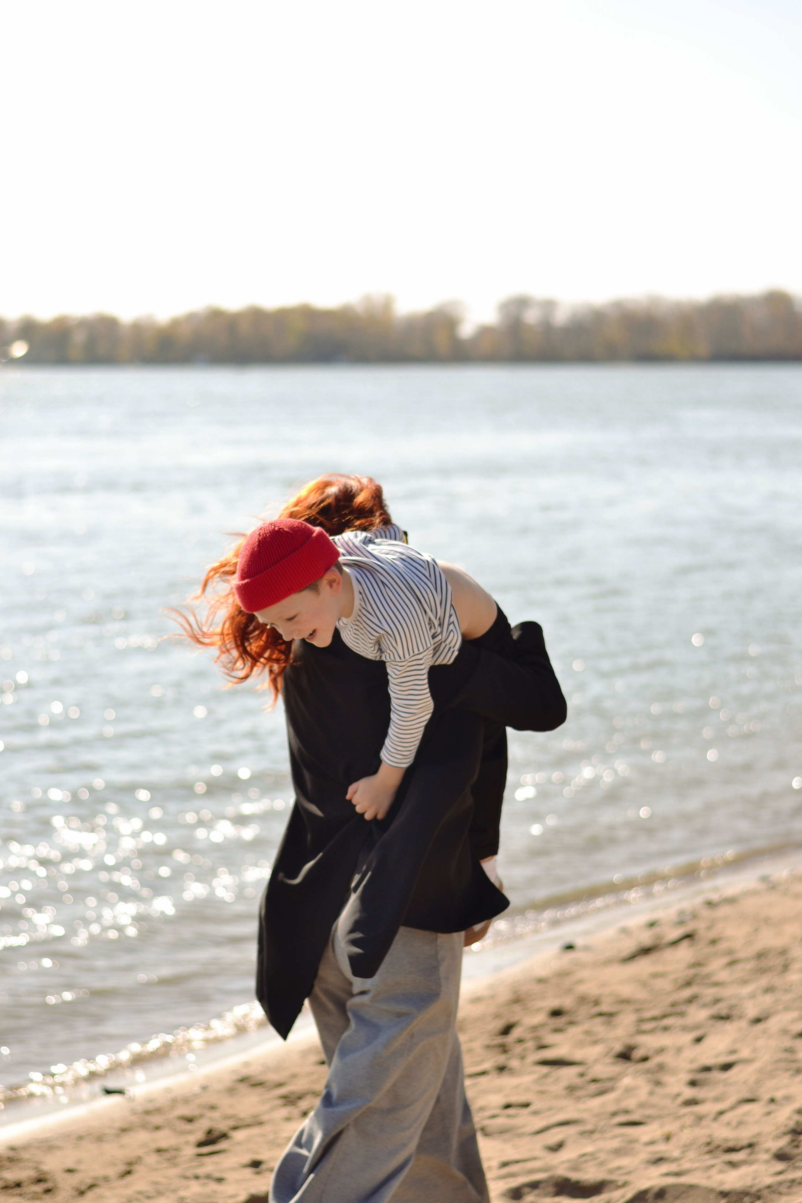 На берегу. Фотограф Ольга Дмитриева. Новосибирск