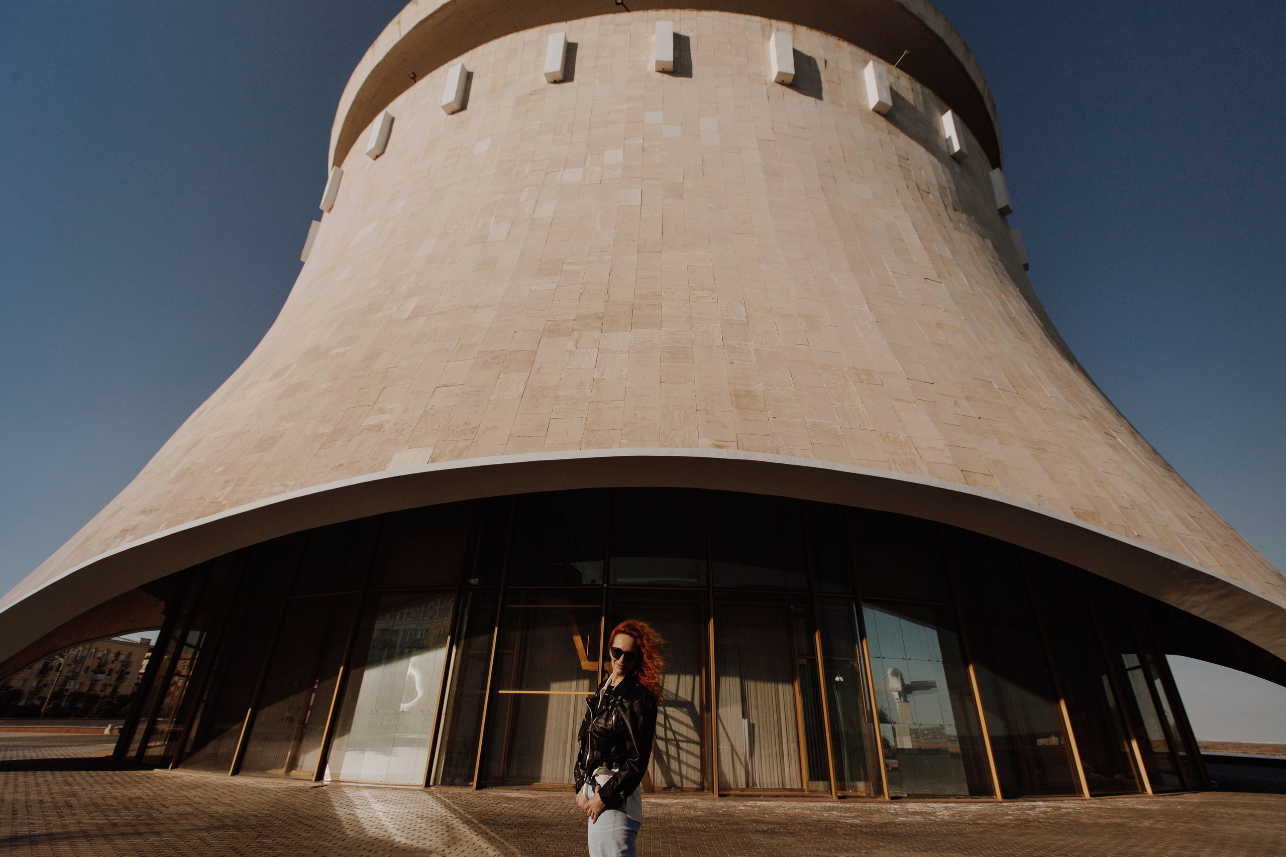 Ярослава. Спасибо за проявленный интерес к моему творчеству! Меня зовут Россохат