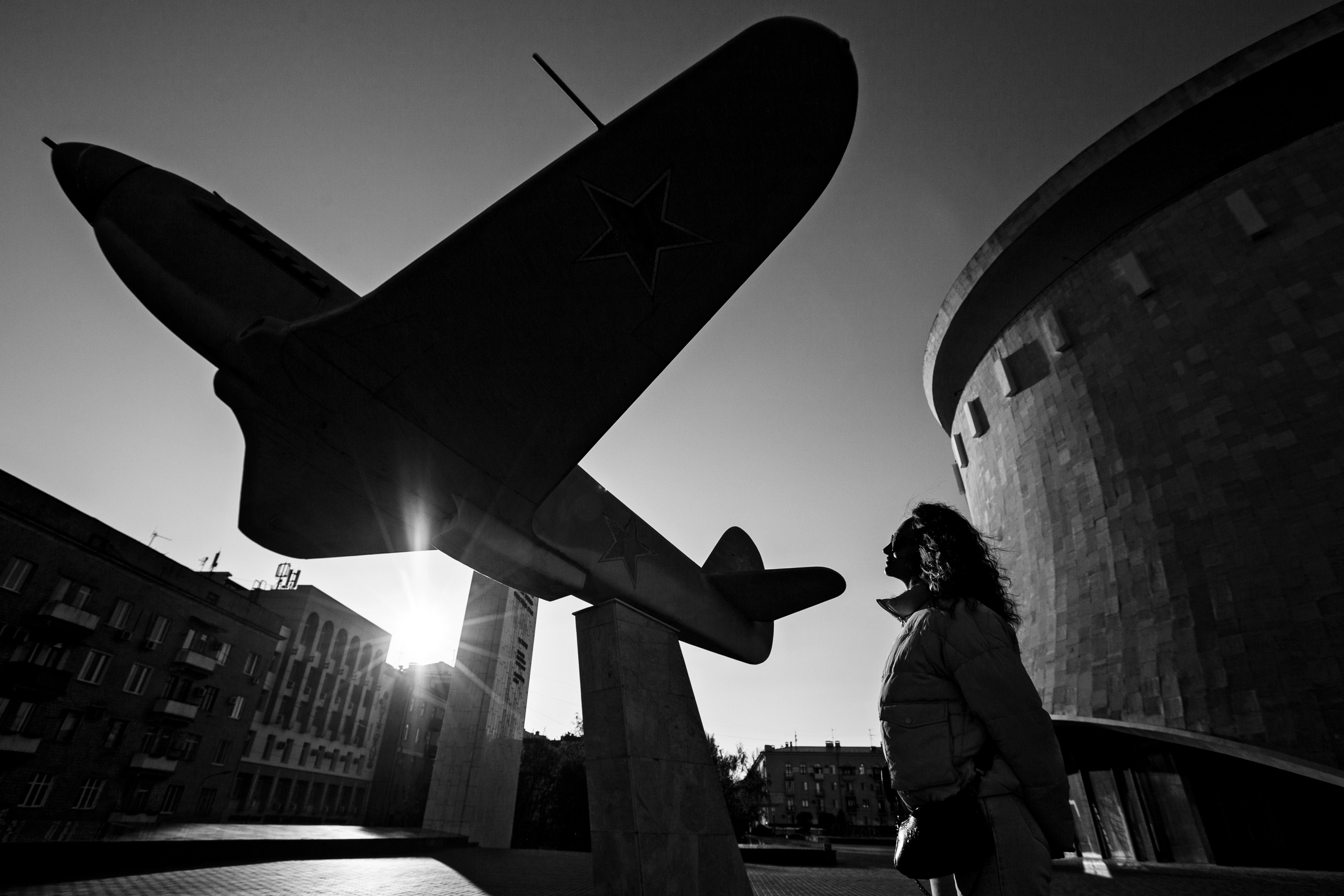 Ярослава. Спасибо за проявленный интерес к моему творчеству! Меня зовут Россохат