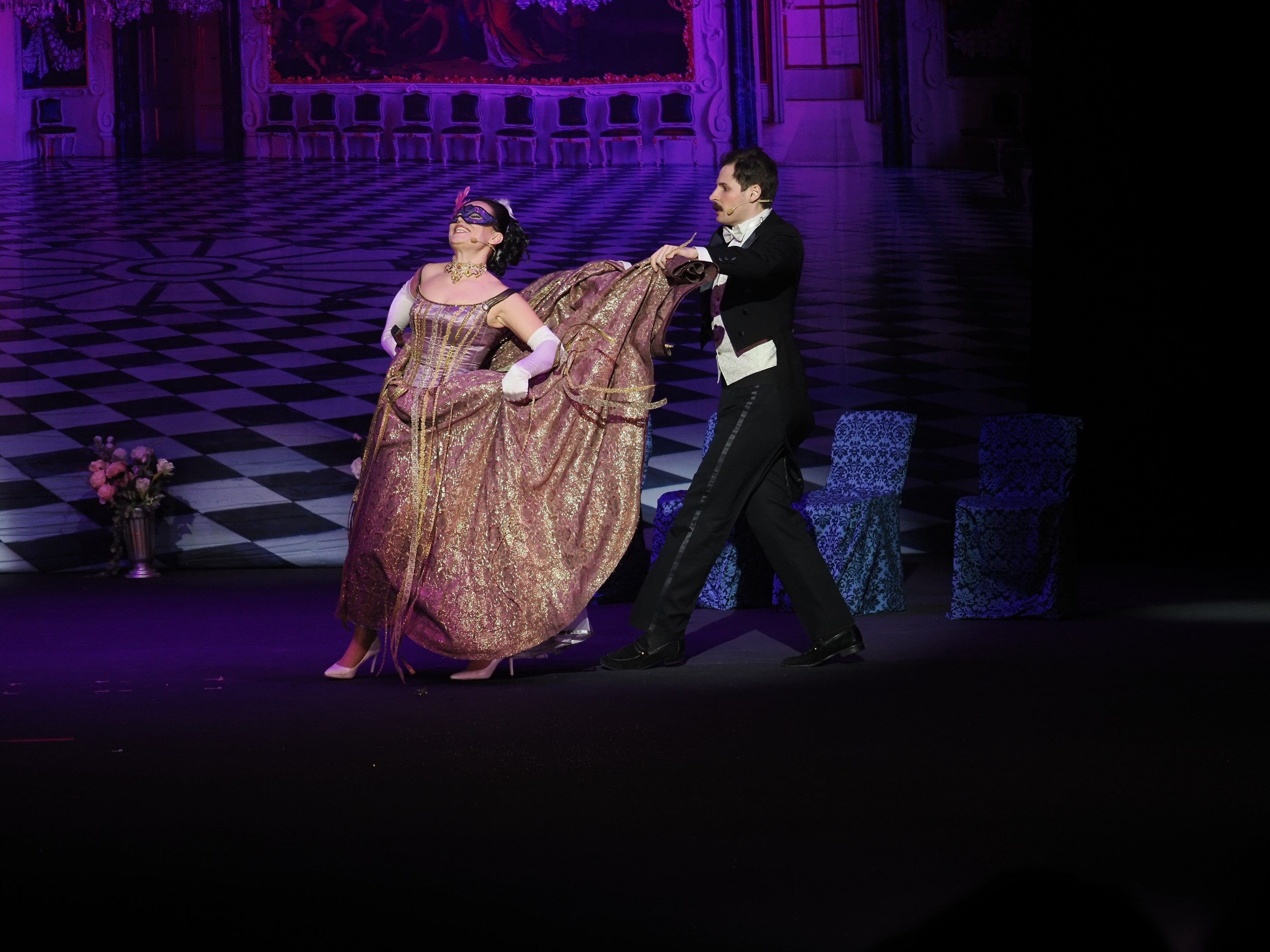 «БУФФ-ПАРАДИЗ» Летучая мышь (в Нск). Портретный и спортивный фотограф в Новосибирске и Твери Кононов Алексей