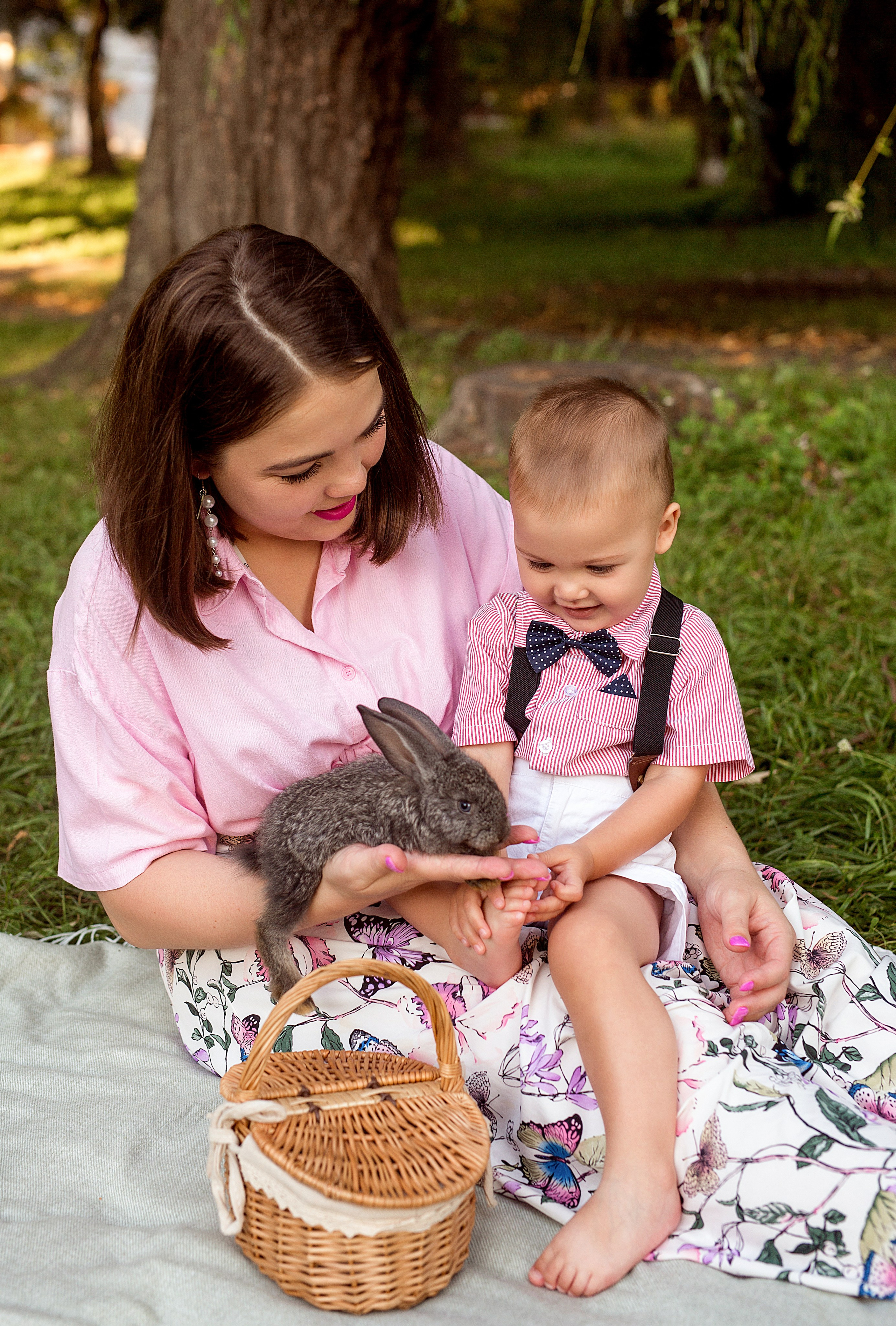 Пикник с крольчатами. Людмила Далидович топовый семейный фотограф Находка/Владивосток