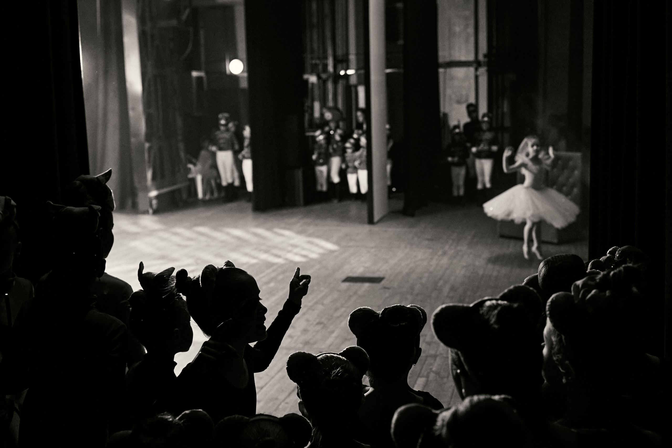 Репортаж. Николай Манвелов — свадебный фотограф в Армавире. Фотокурсы, обучение